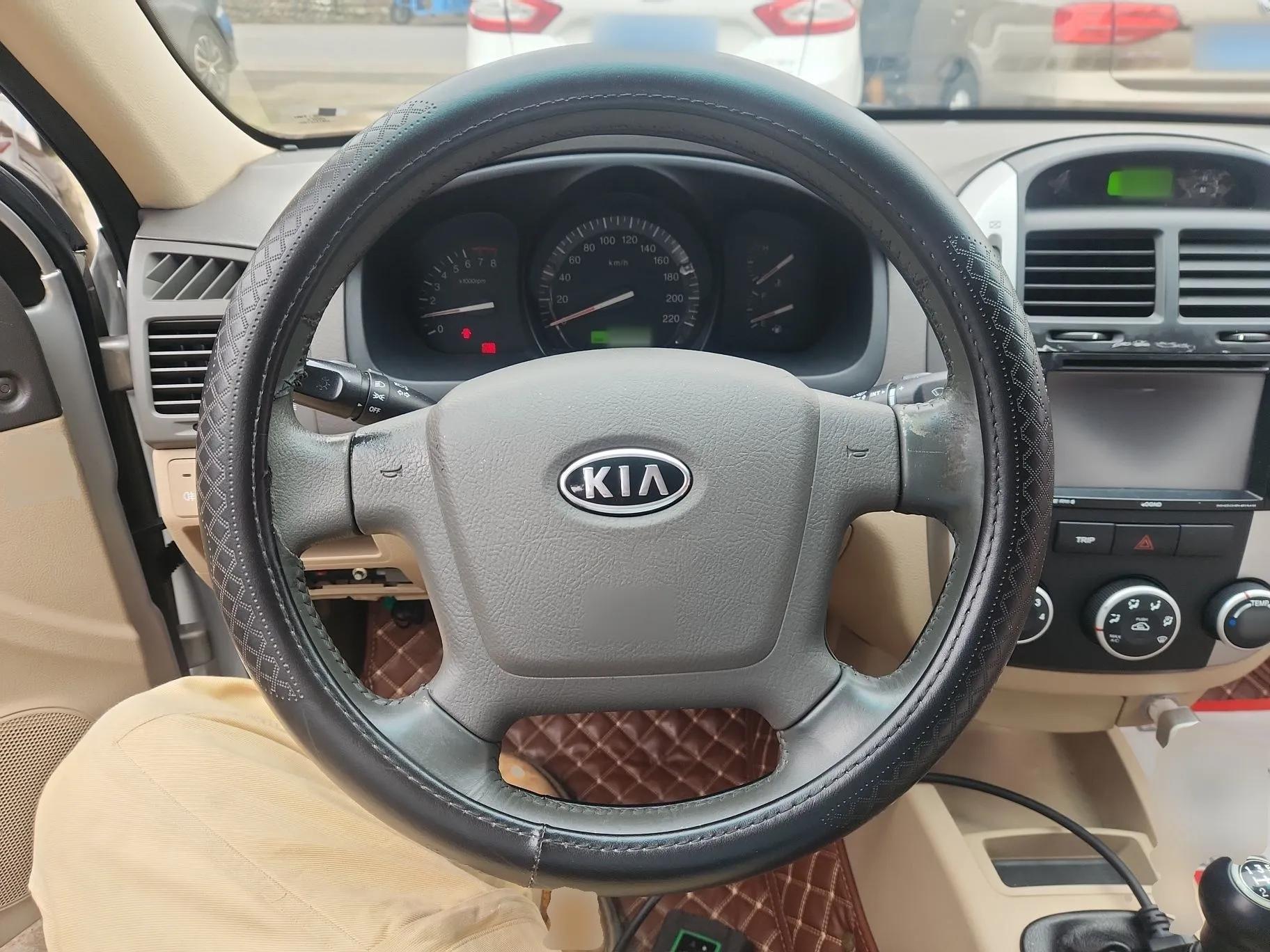 Kia Cerato 2012 1.6L MT GL — миниатюра 14