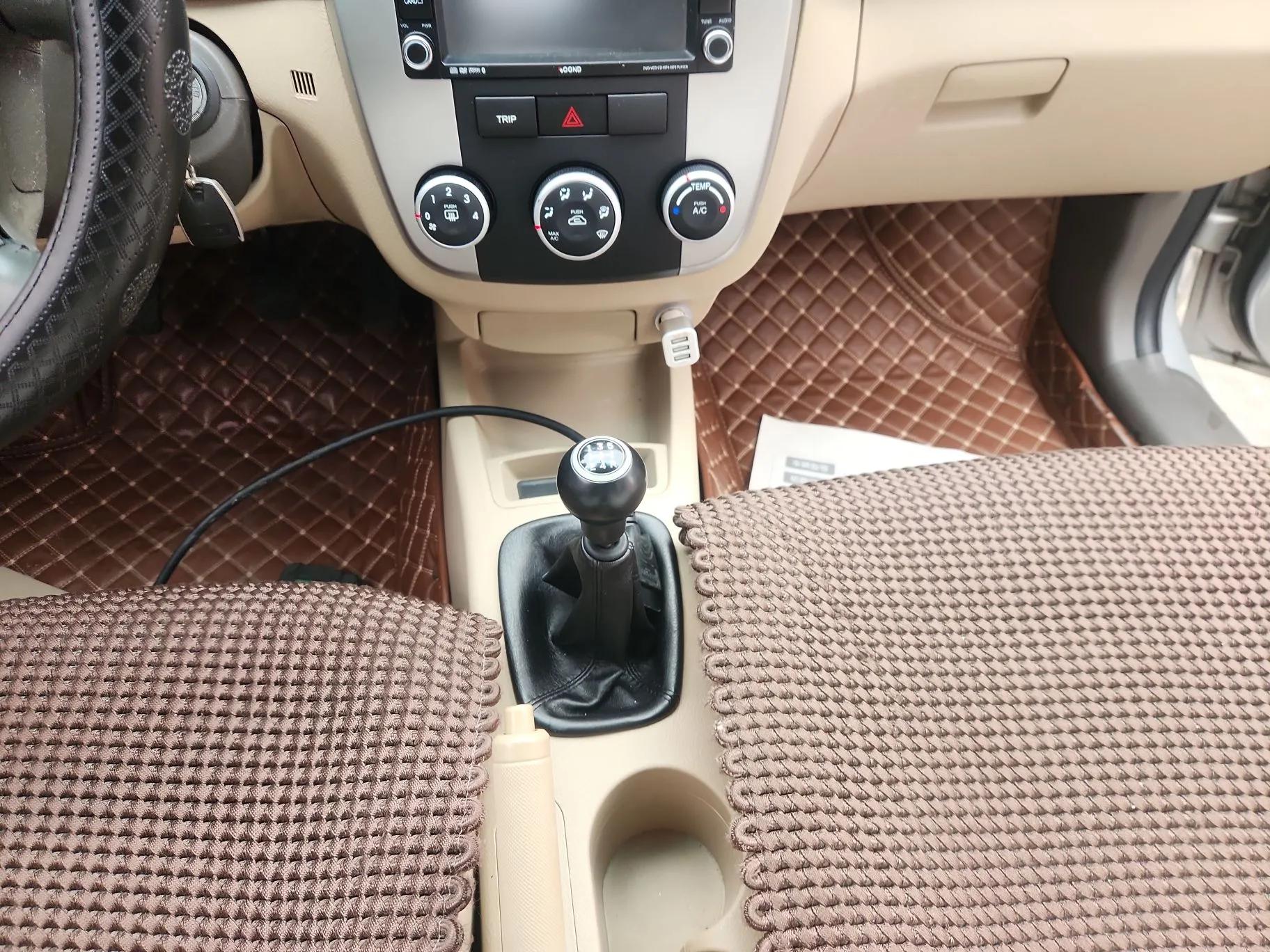 Kia Cerato 2012 1.6L MT GL — миниатюра 17