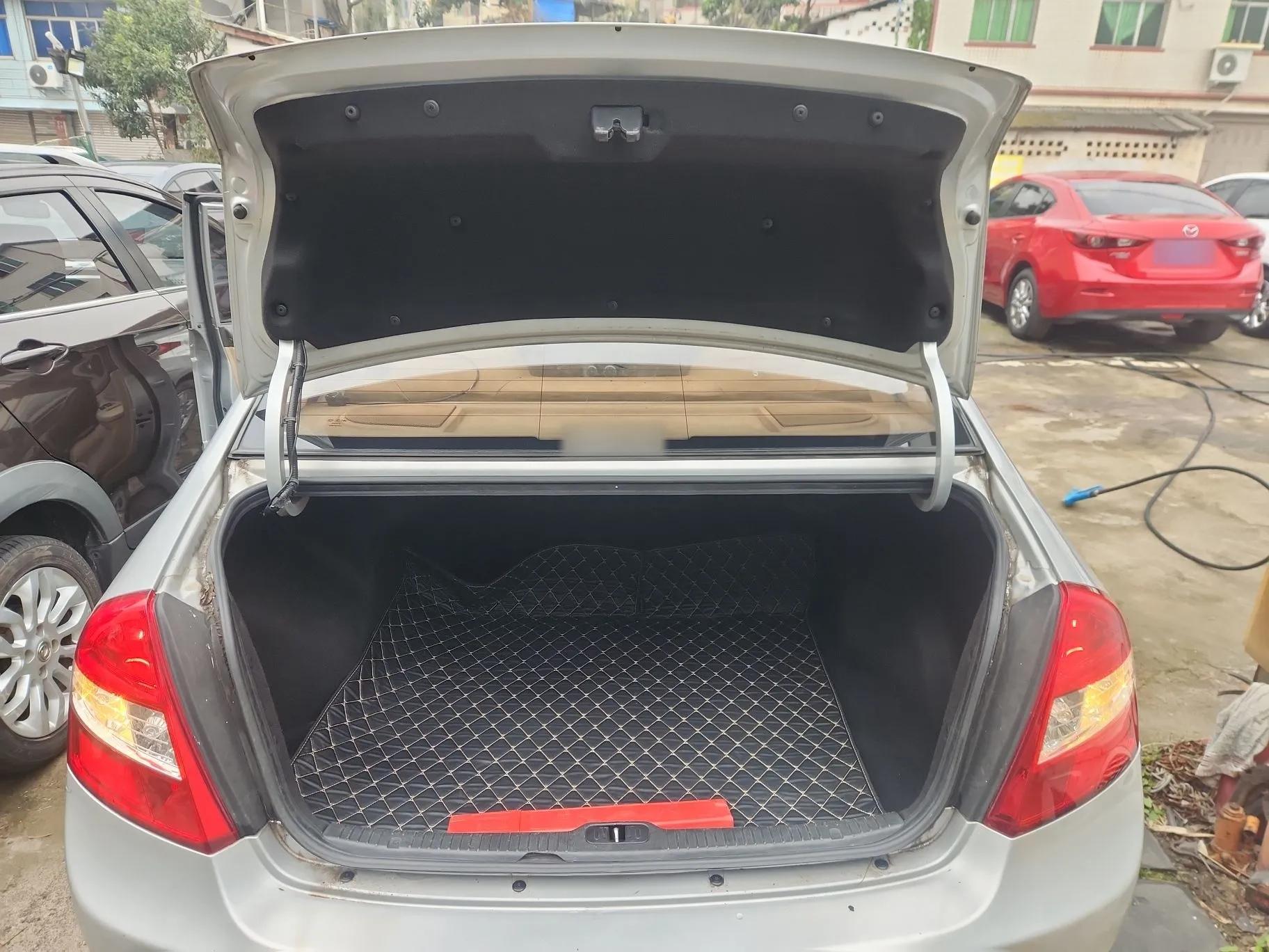 Kia Cerato 2012 1.6L MT GL — миниатюра 22