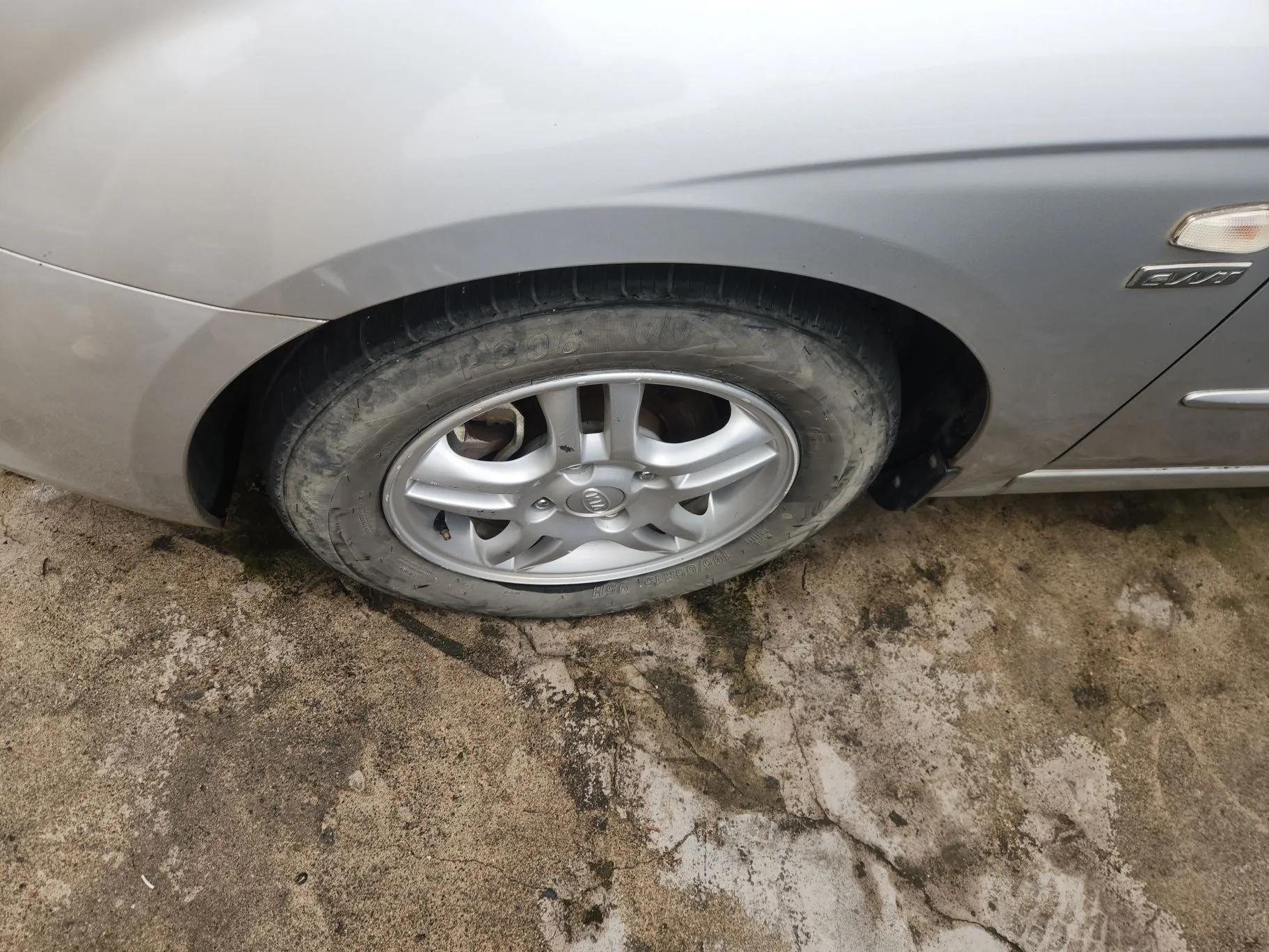 Kia Cerato 2012 1.6L MT GL — миниатюра 8