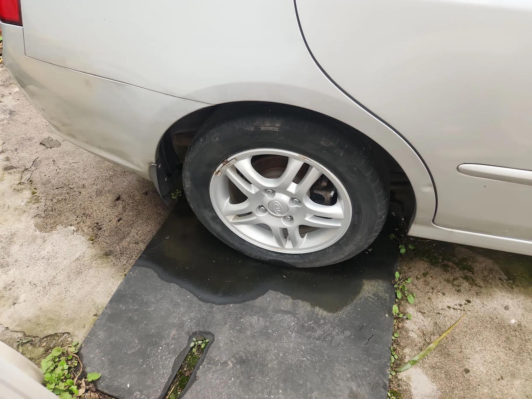 Kia Cerato 2012 1.6L MT GL — миниатюра 10