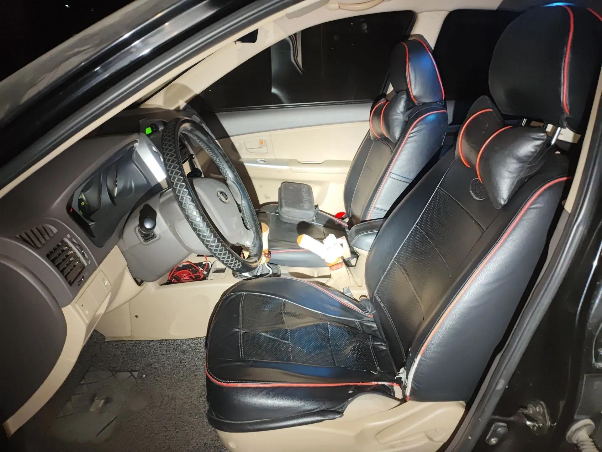 Kia Cerato 2012 1.6L MT GL — миниатюра 16