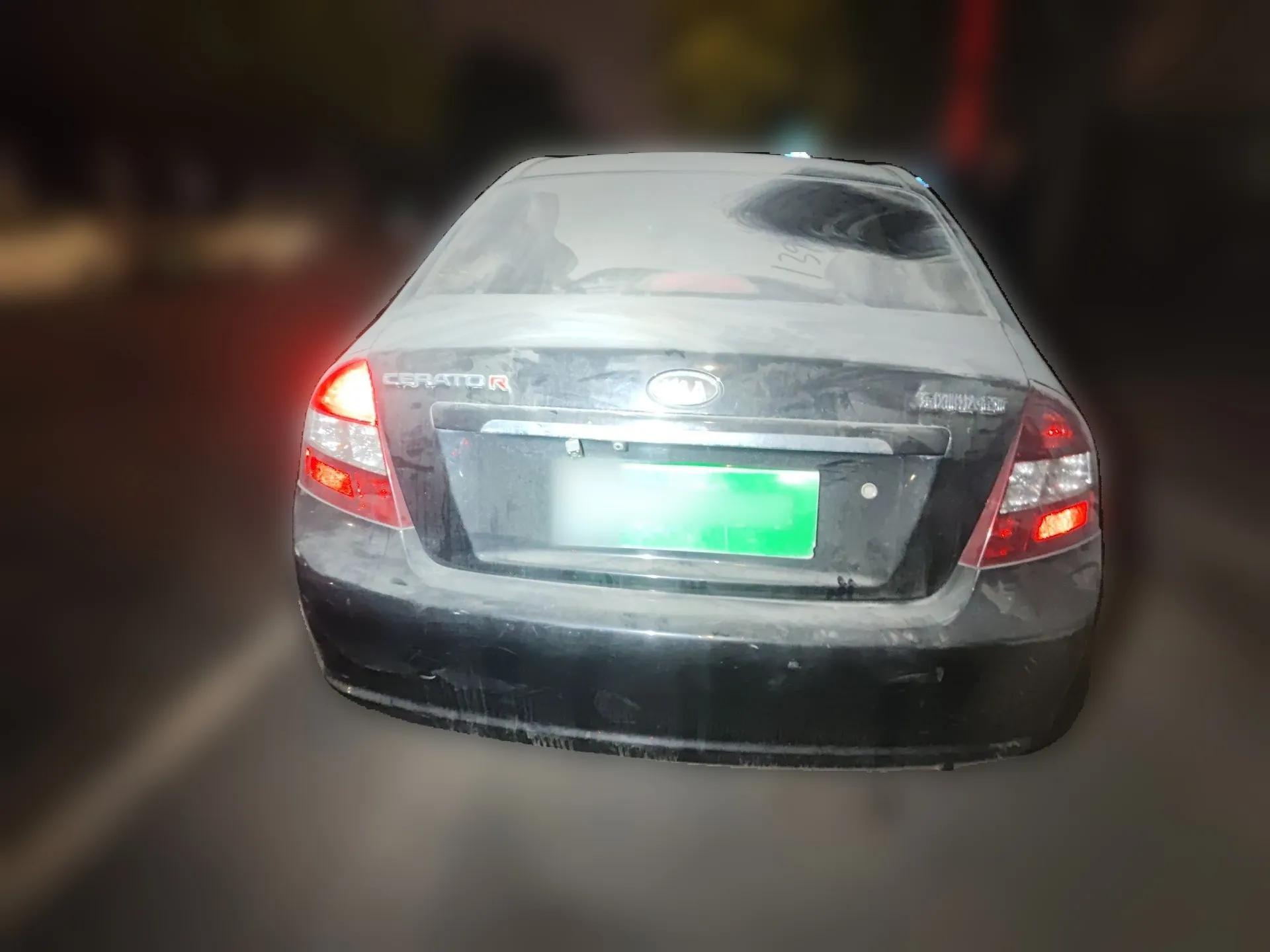Kia Cerato 2012 1.6L MT GL — миниатюра 5