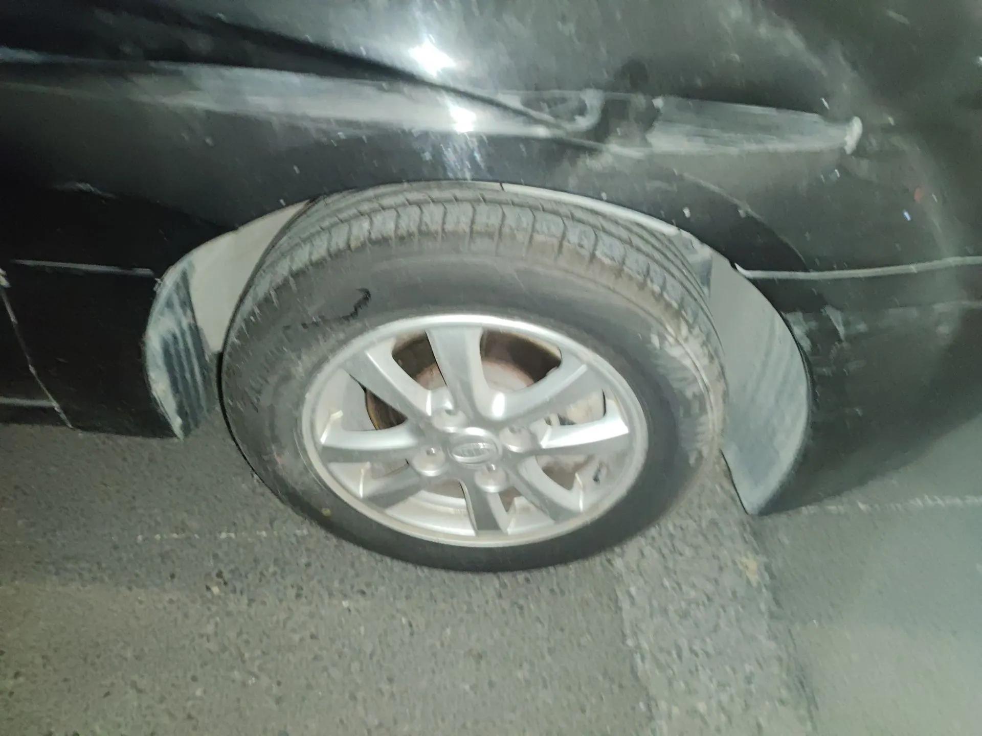 Kia Cerato 2012 1.6L MT GL — миниатюра 8