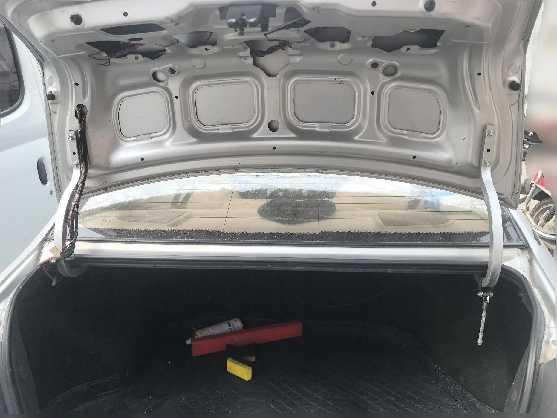 Kia Cerato 2010 1.6L MT GL — миниатюра 20