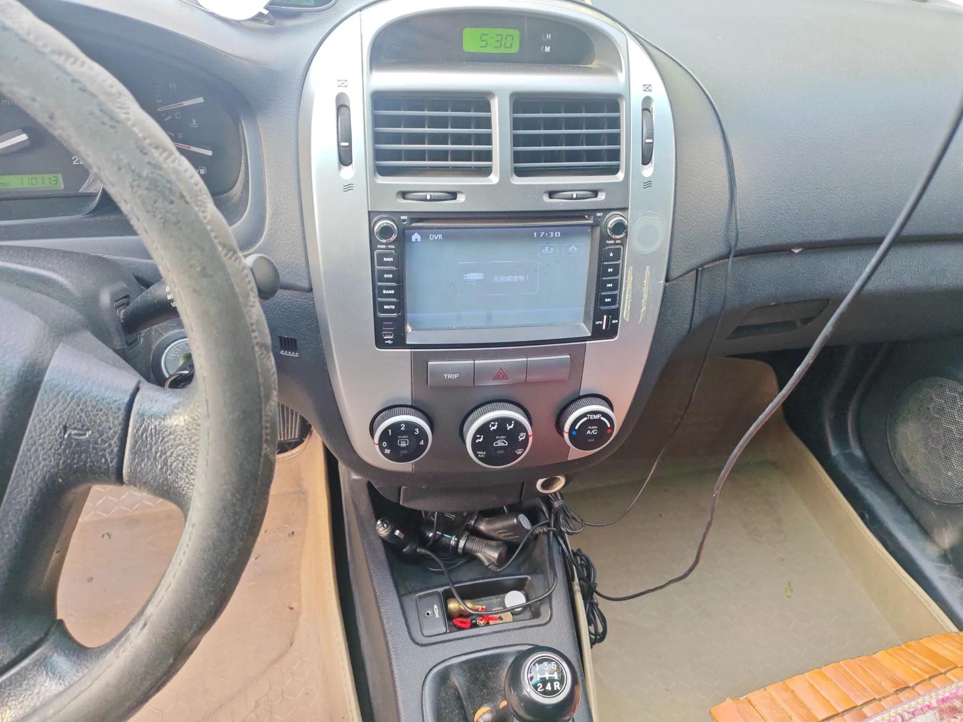 Kia Cerato 2012 1.6L MT GL — миниатюра 14
