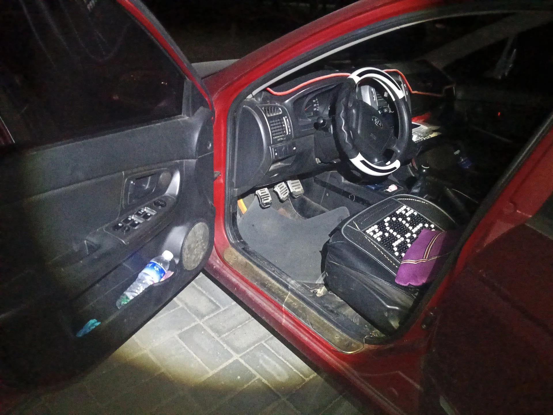 Kia Cerato 2012 1.6L MT GL — миниатюра 17