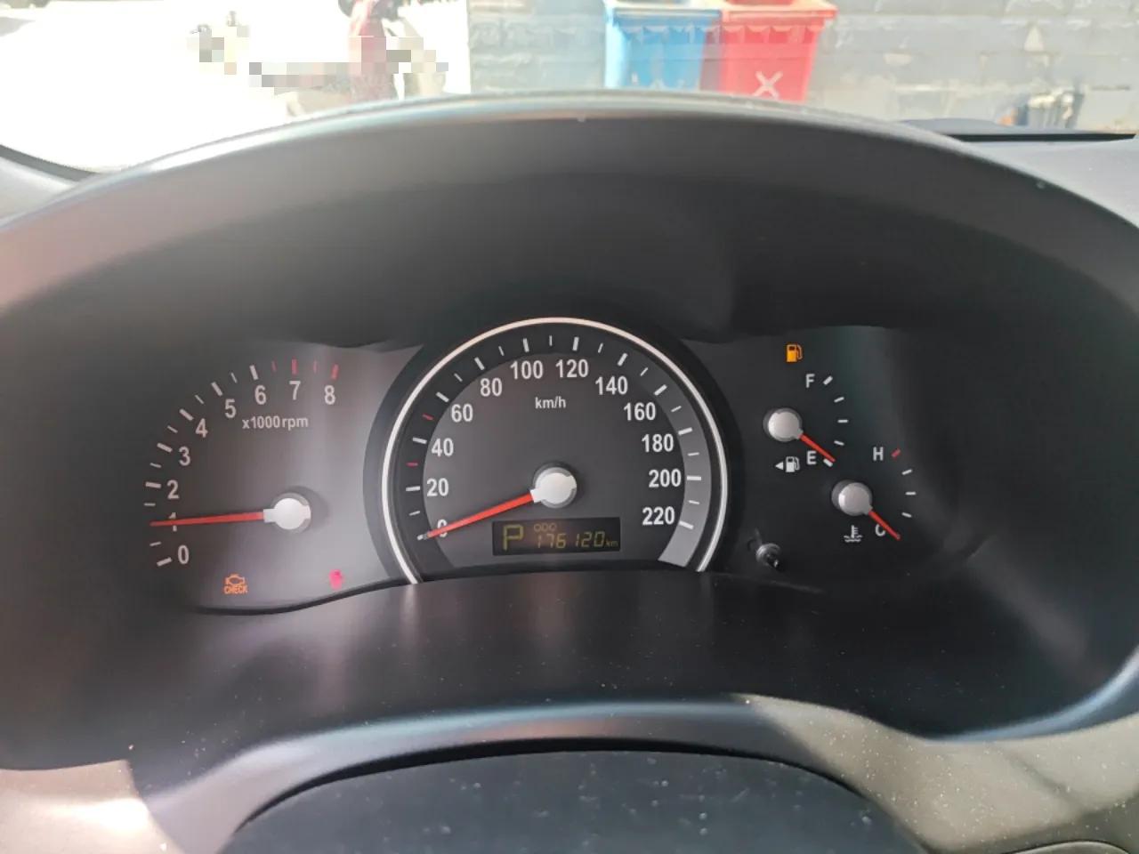 Kia VQ 2011 2.7 Comfort Edition — миниатюра 12