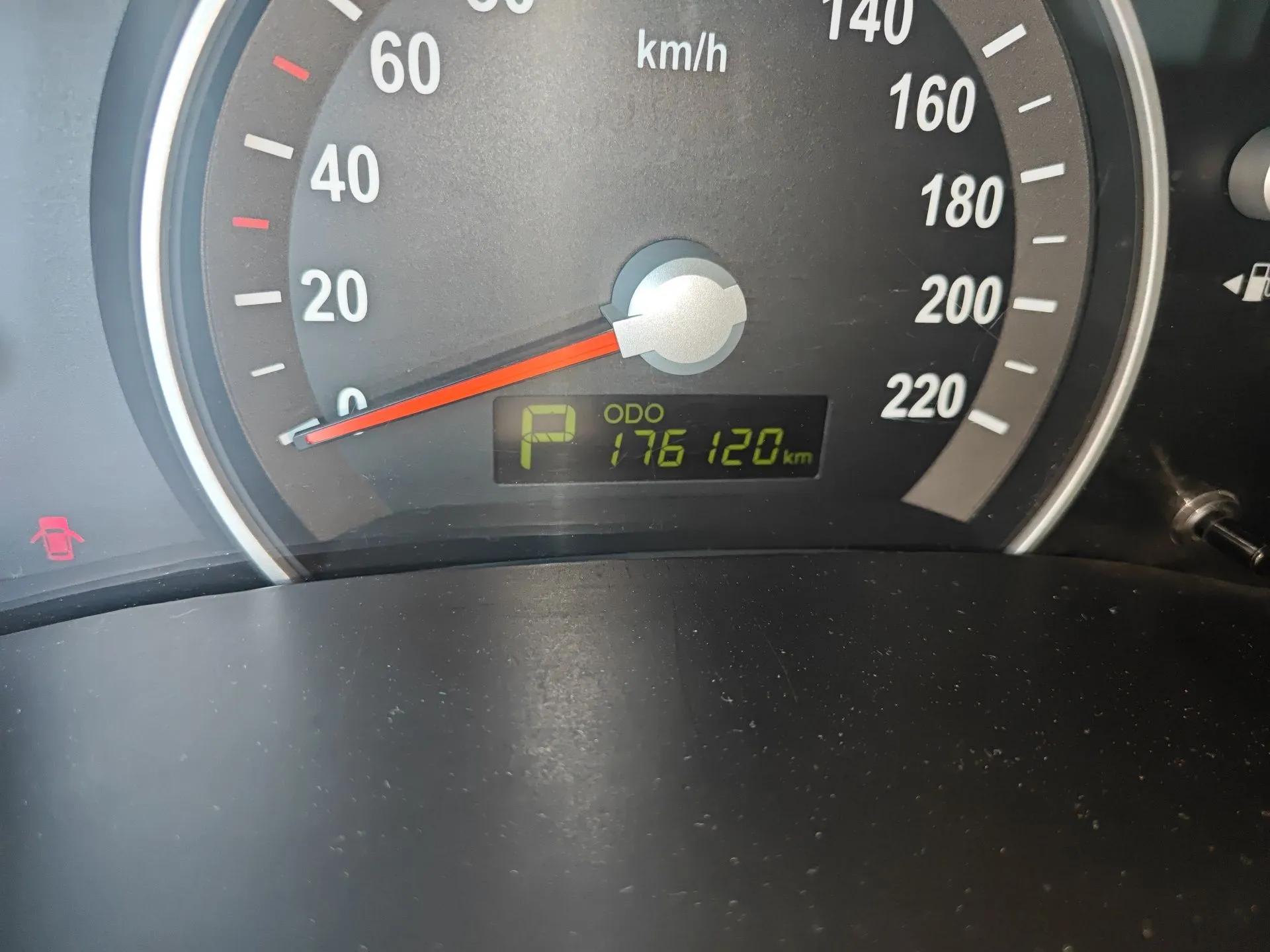 Kia VQ 2011 2.7 Comfort Edition — миниатюра 13