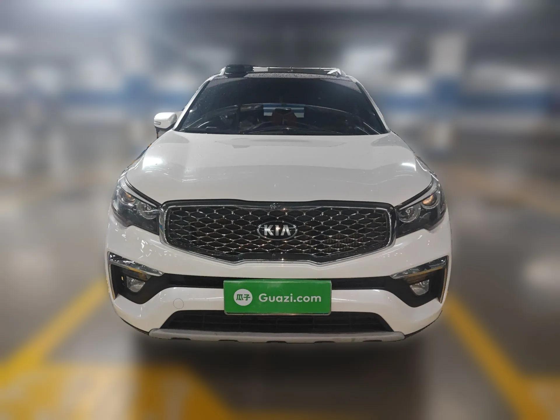 Kia KX7 2017 2.0T Automatic 4WD DLX 7-Seater — миниатюра 2