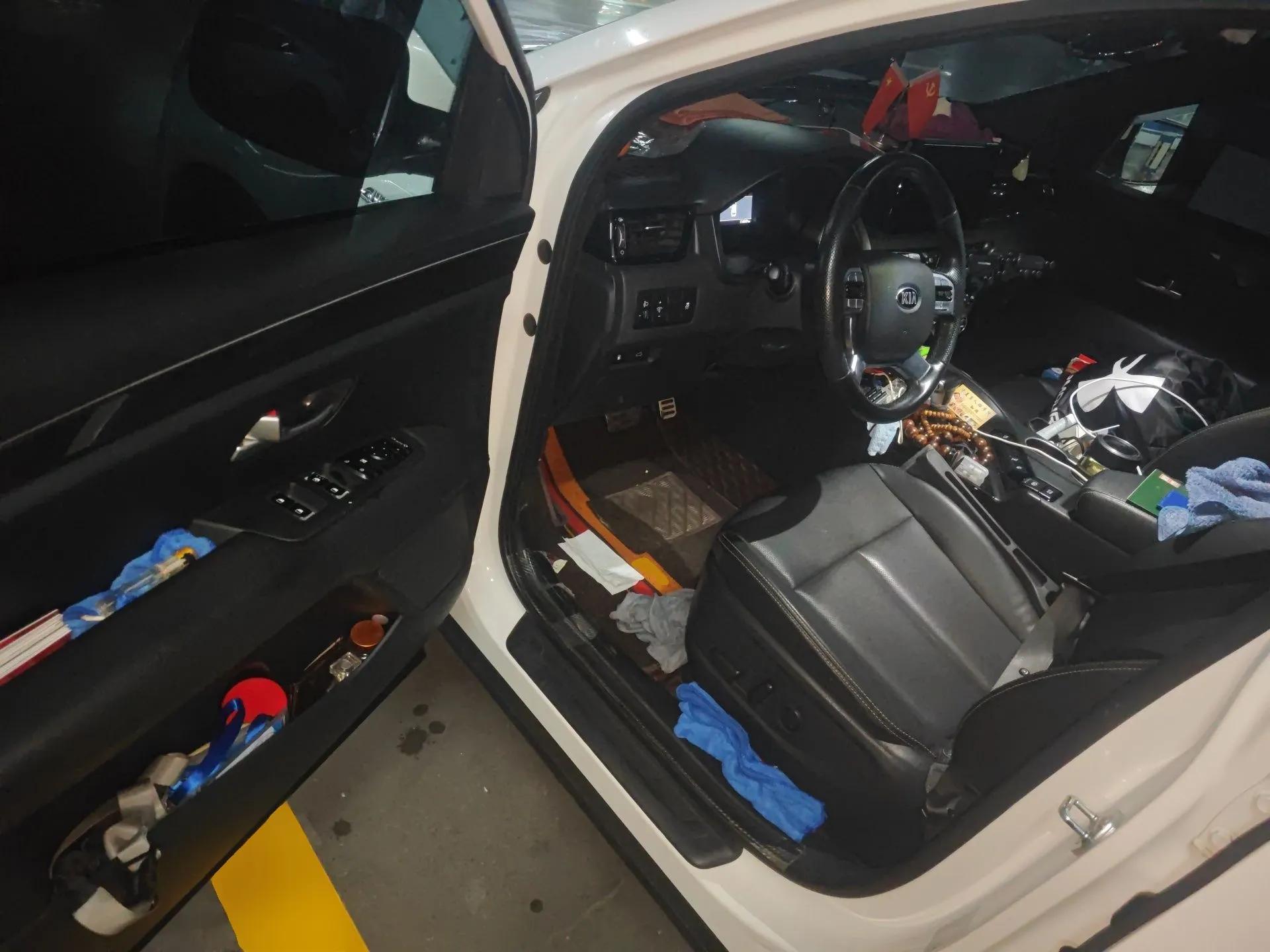 Kia KX7 2017 2.0T Automatic 4WD DLX 7-Seater — миниатюра 17