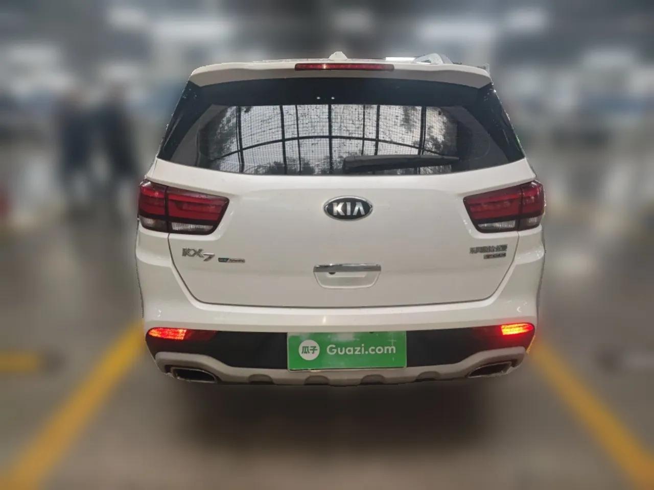 Kia KX7 2017 2.0T Automatic 4WD DLX 7-Seater — миниатюра 5