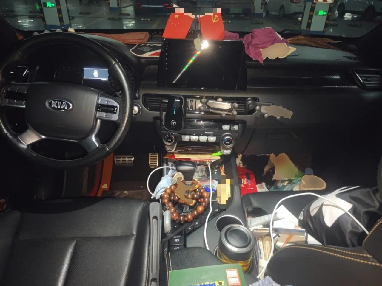 Kia KX7 2017 2.0T Automatic 4WD DLX 7-Seater — миниатюра 10