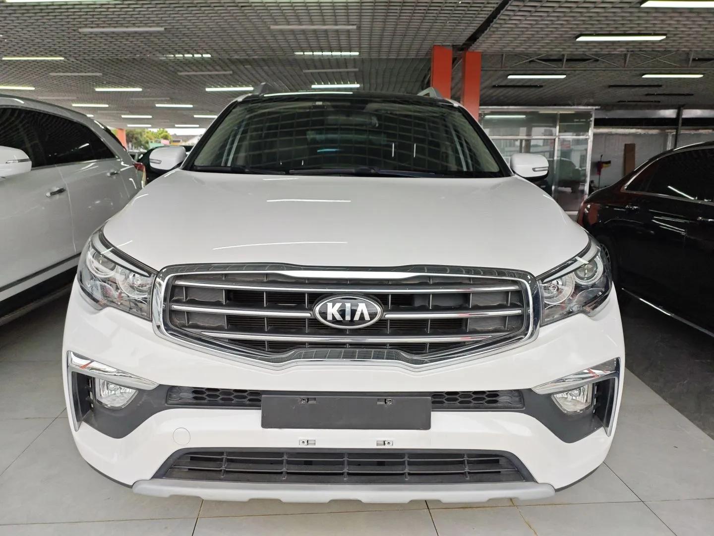 Kia KX7 2017 2.0L Automatic 2WD GLS 5-Seater — миниатюра 2