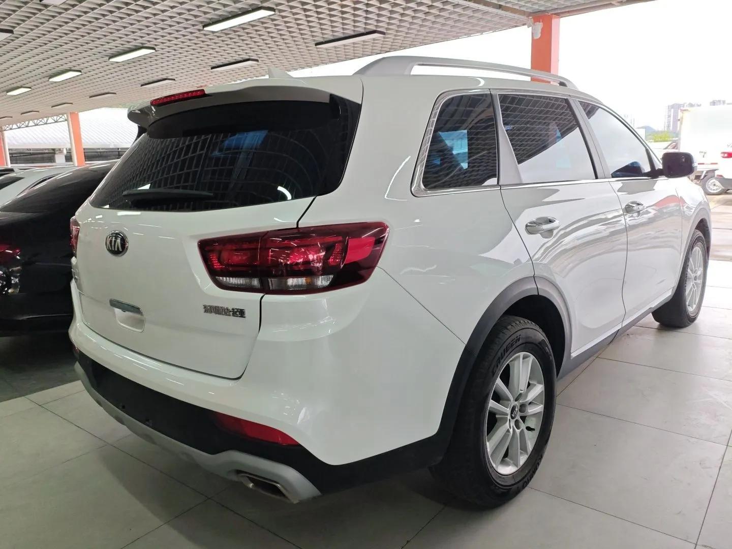 Kia KX7 2017 2.0L Automatic 2WD GLS 5-Seater — миниатюра 4