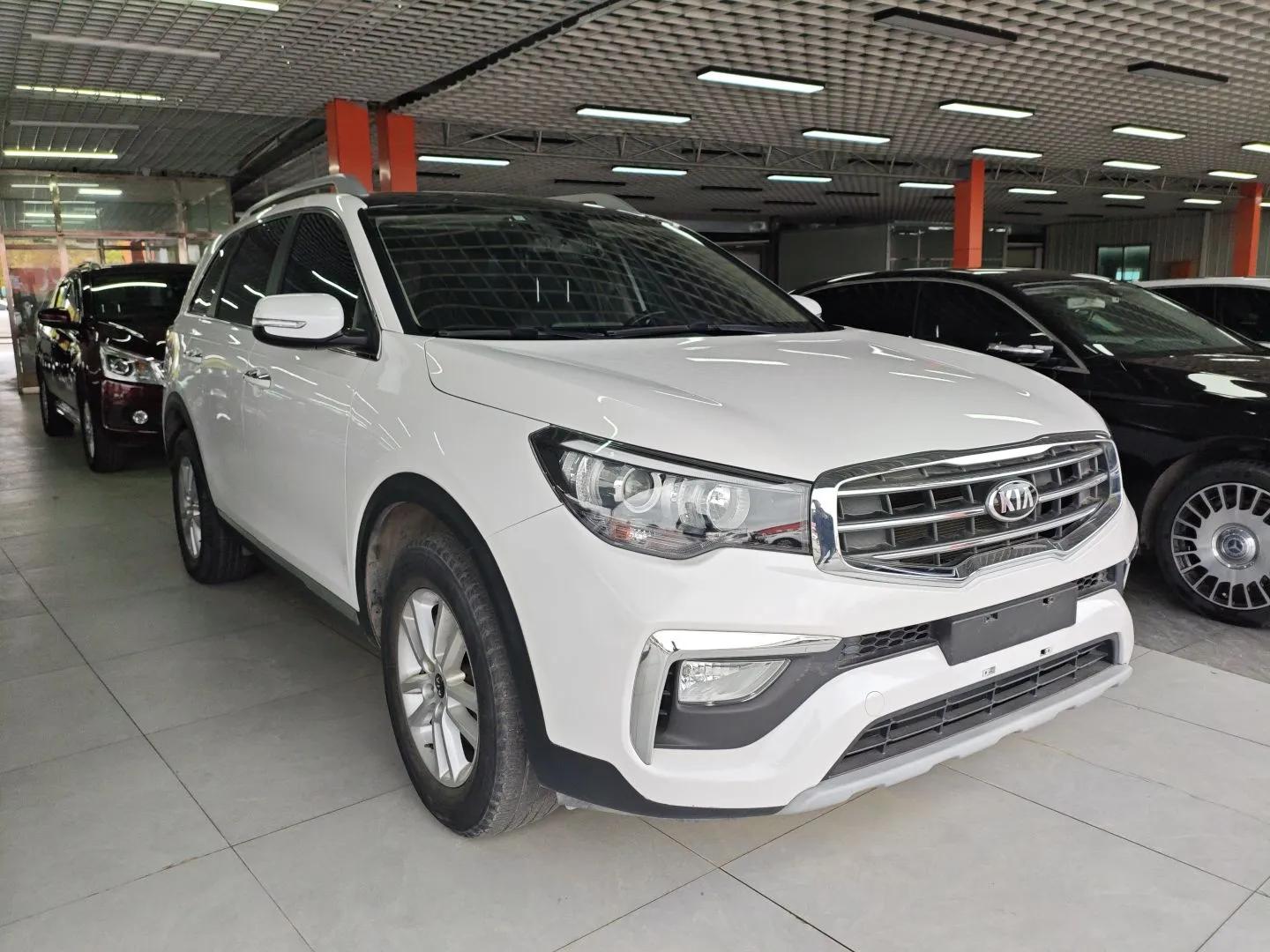 Kia KX7 2017 2.0L Automatic 2WD GLS 5-Seater — миниатюра 6