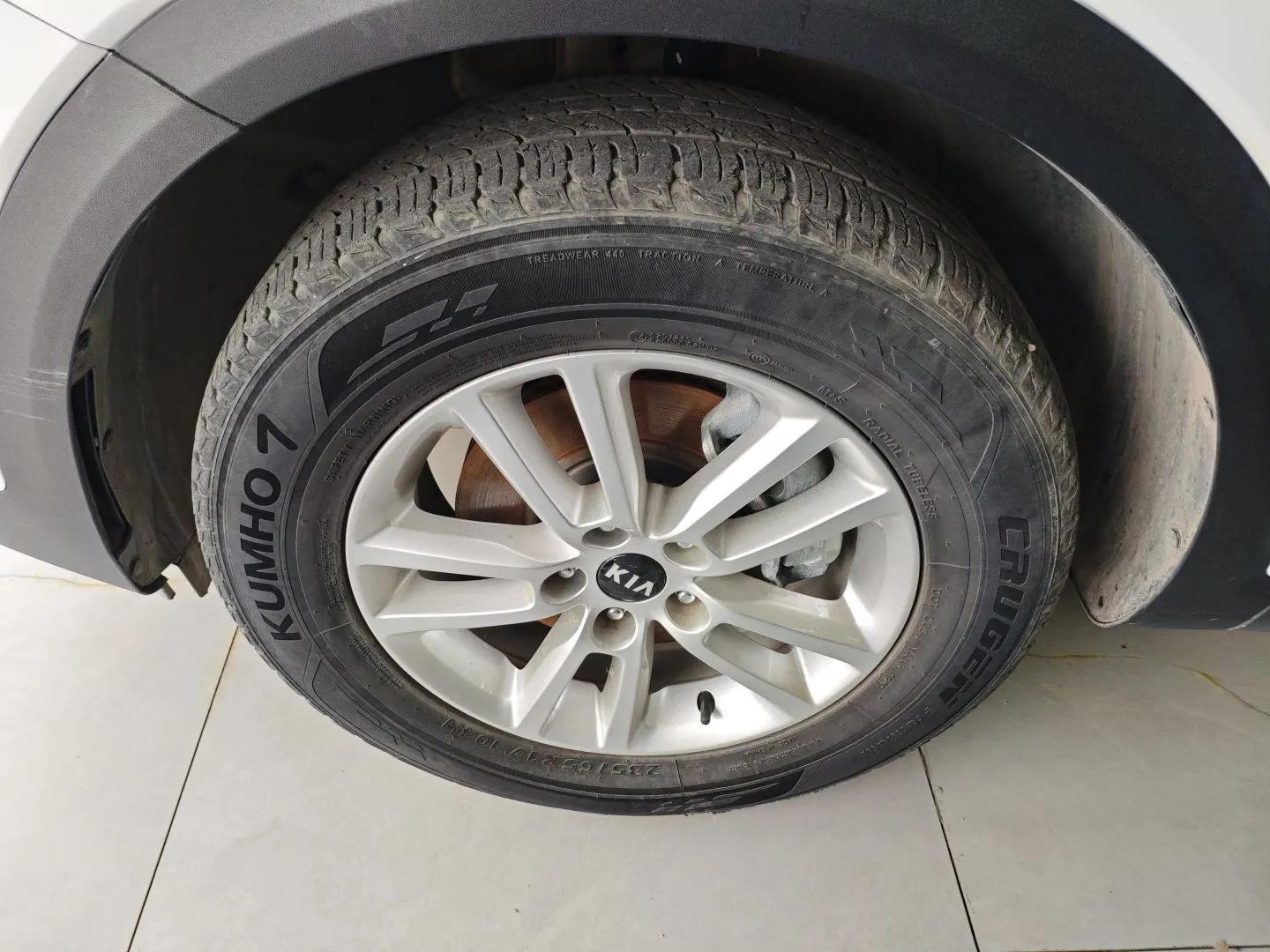 Kia KX7 2017 2.0L Automatic 2WD GLS 5-Seater — миниатюра 9
