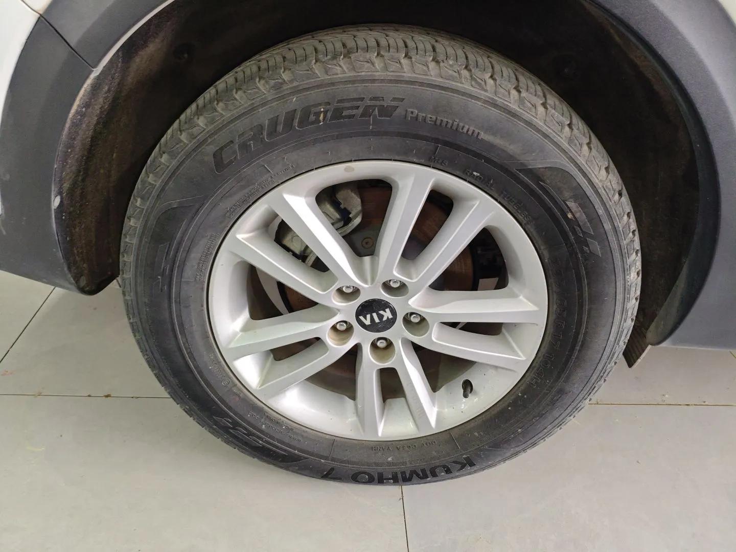 Kia KX7 2017 2.0L Automatic 2WD GLS 5-Seater — миниатюра 10