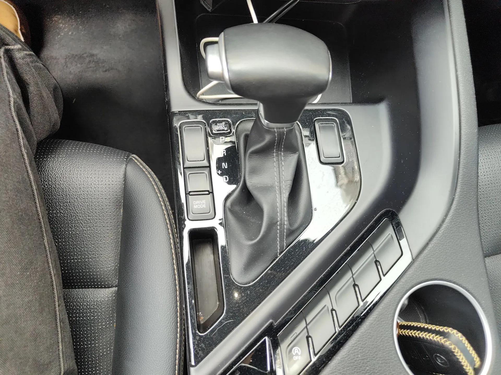 Kia KX7 2020 2.0T Automatic Two-Wheel Drive GLS 7-Seater — миниатюра 15