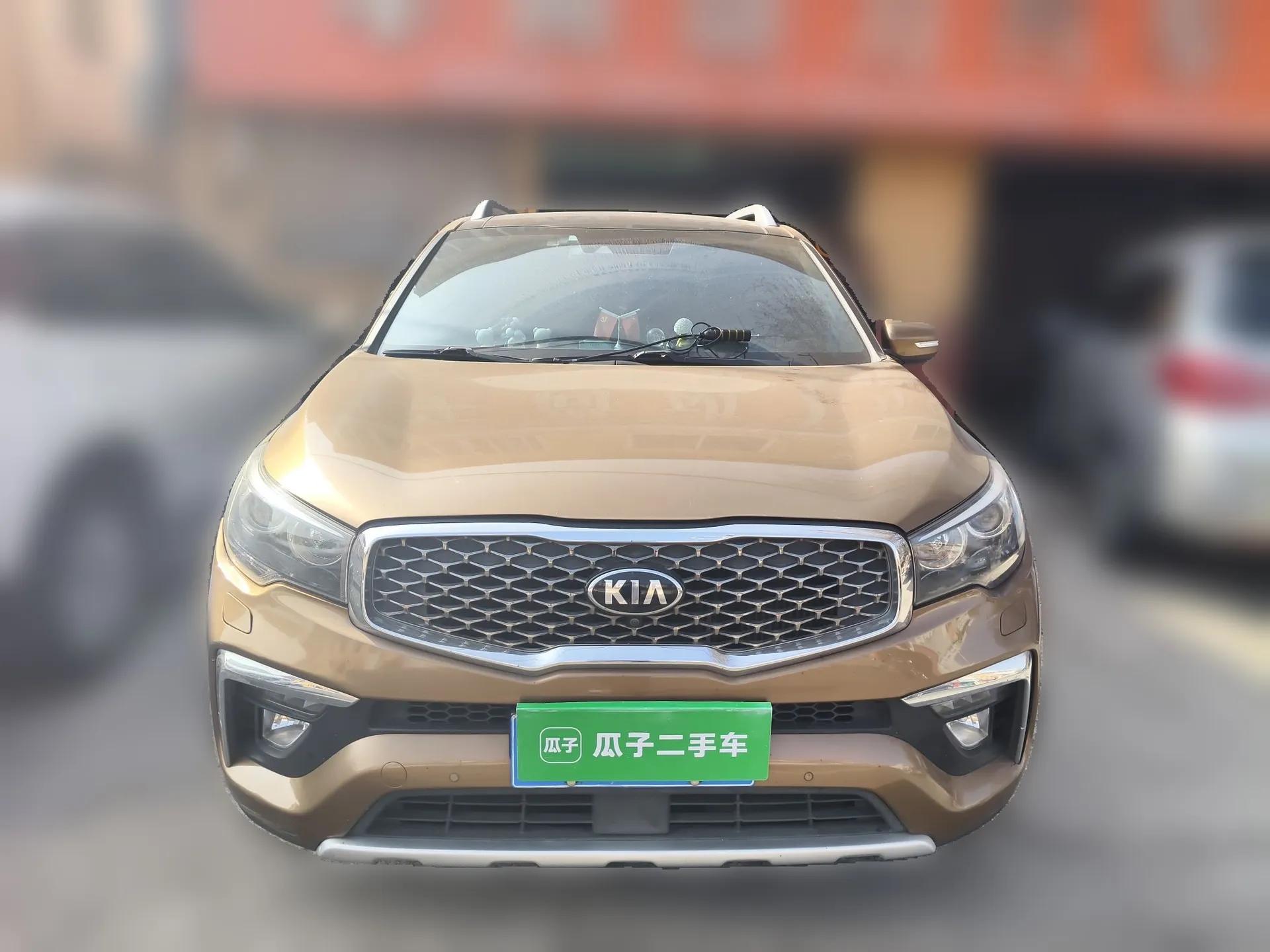 Kia KX7 2017 2.0T Automatic All-Wheel Drive LUX 7-Seater — миниатюра 2