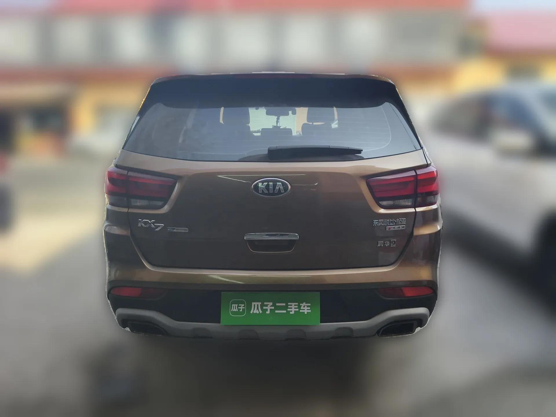 Kia KX7 2017 2.0T Automatic All-Wheel Drive LUX 7-Seater — миниатюра 5