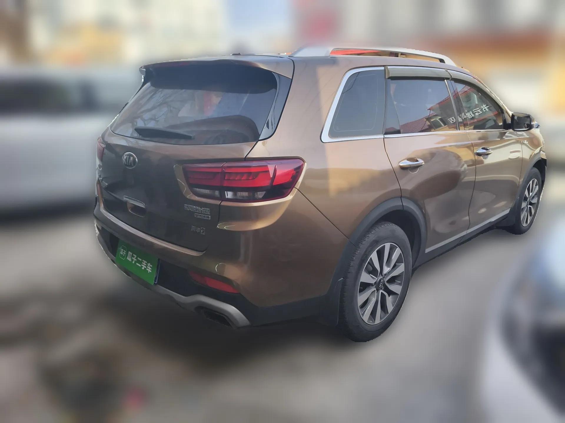 Kia KX7 2017 2.0T Automatic All-Wheel Drive LUX 7-Seater — миниатюра 6