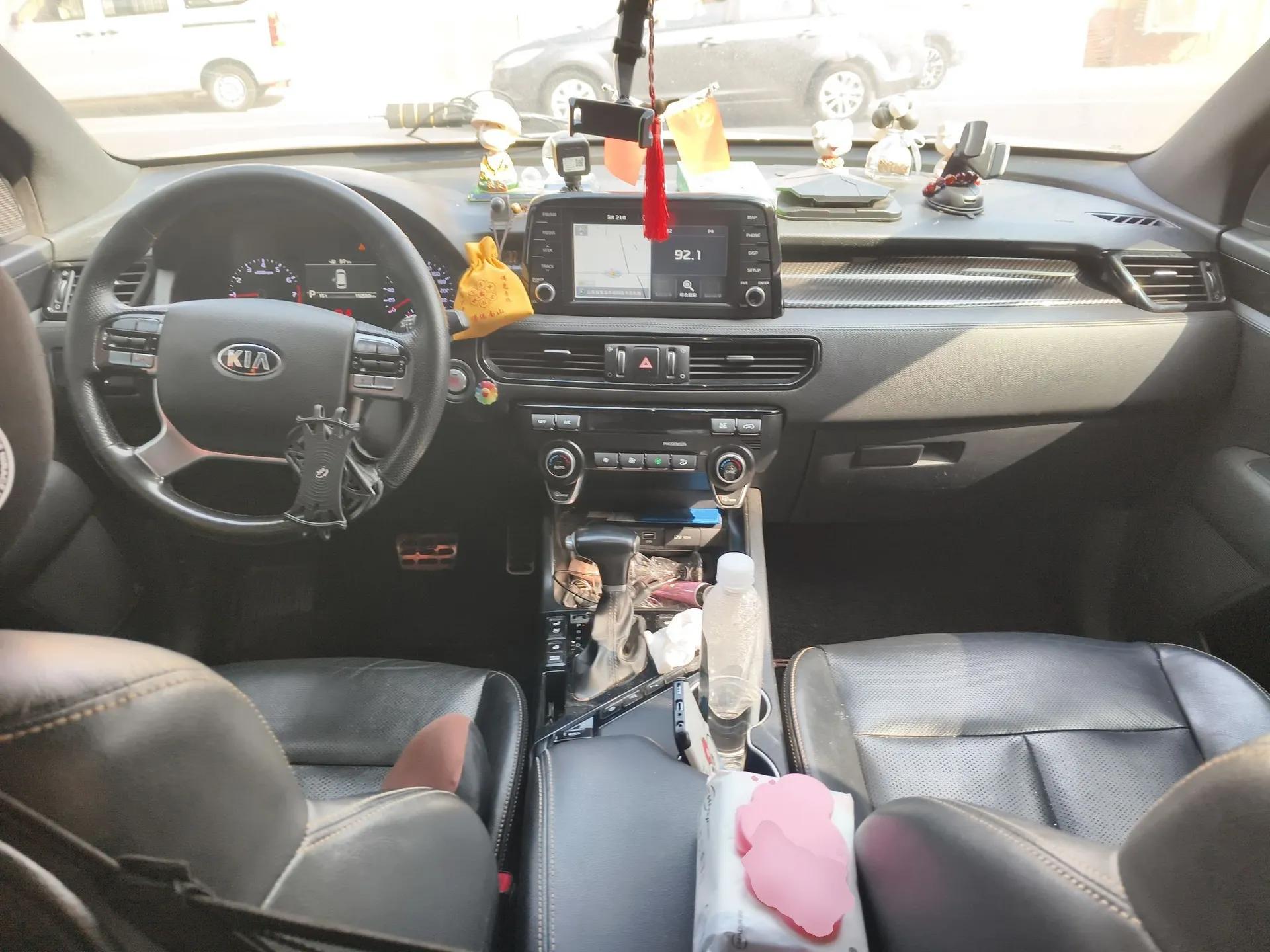 Kia KX7 2017 2.0T Automatic All-Wheel Drive LUX 7-Seater — миниатюра 10