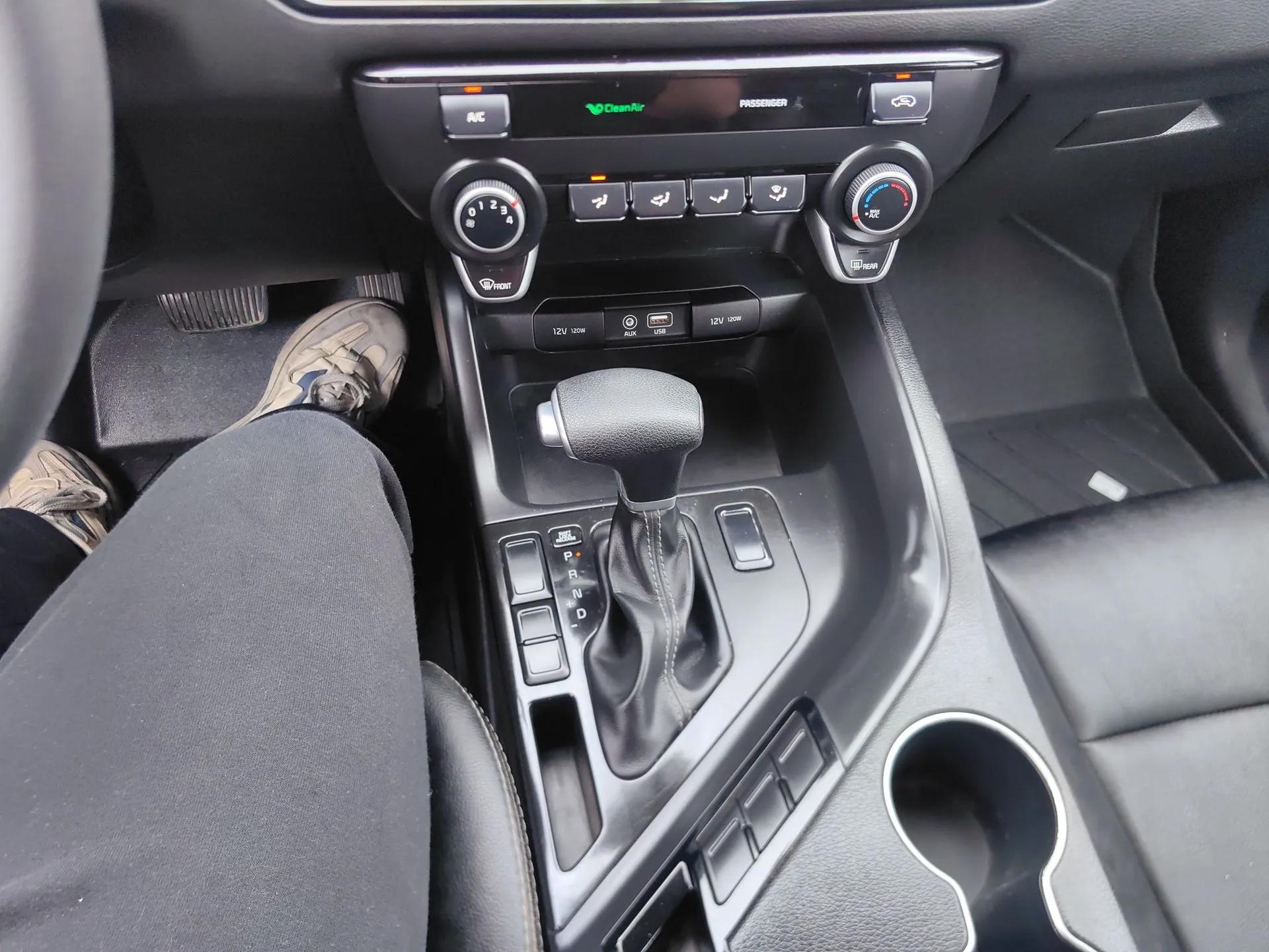 Kia KX7 2017 2.0L Automatic 2WD SMART 5-seater — миниатюра 17