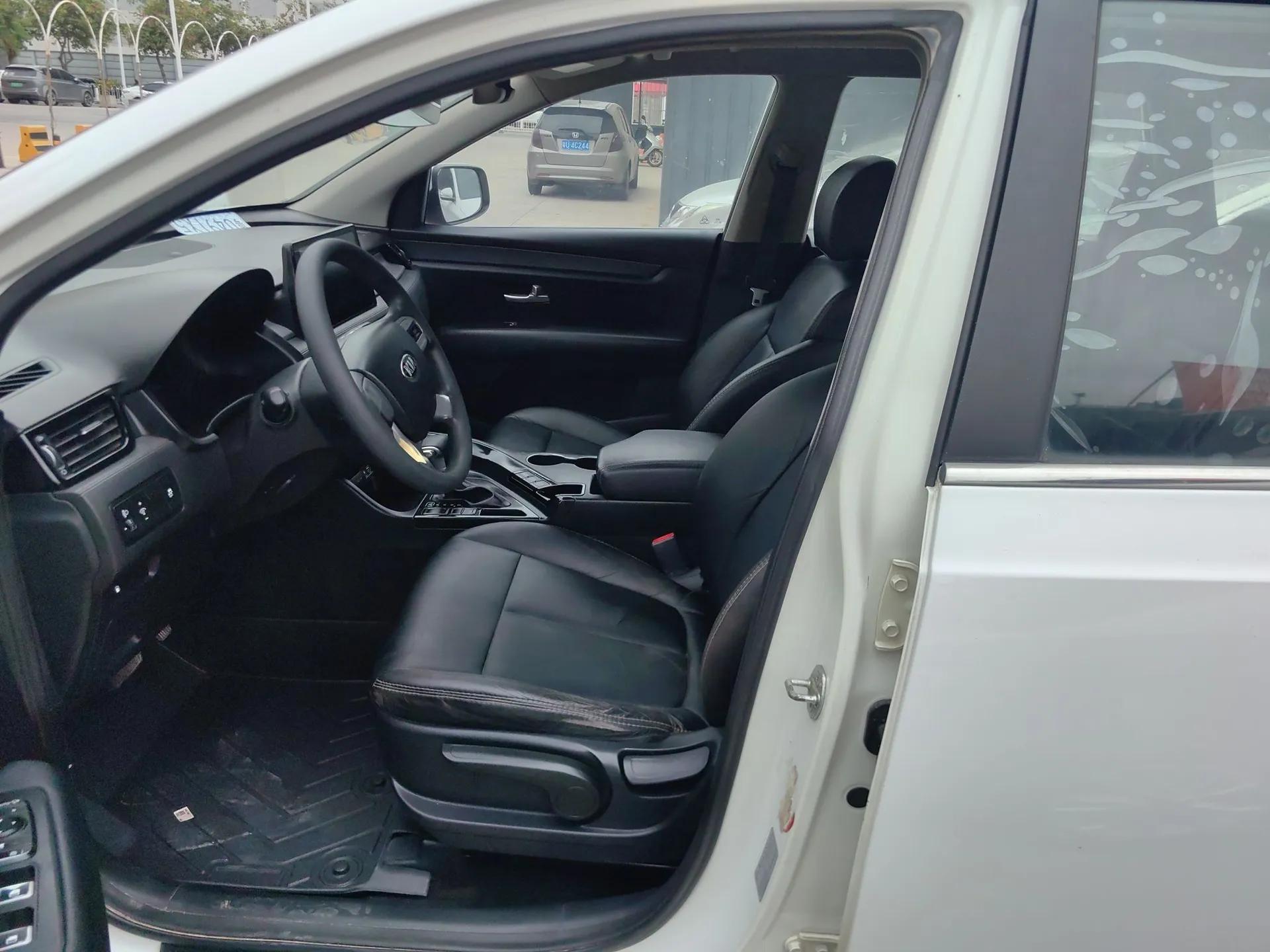 Kia KX7 2017 2.0L Automatic 2WD SMART 5-seater — миниатюра 18