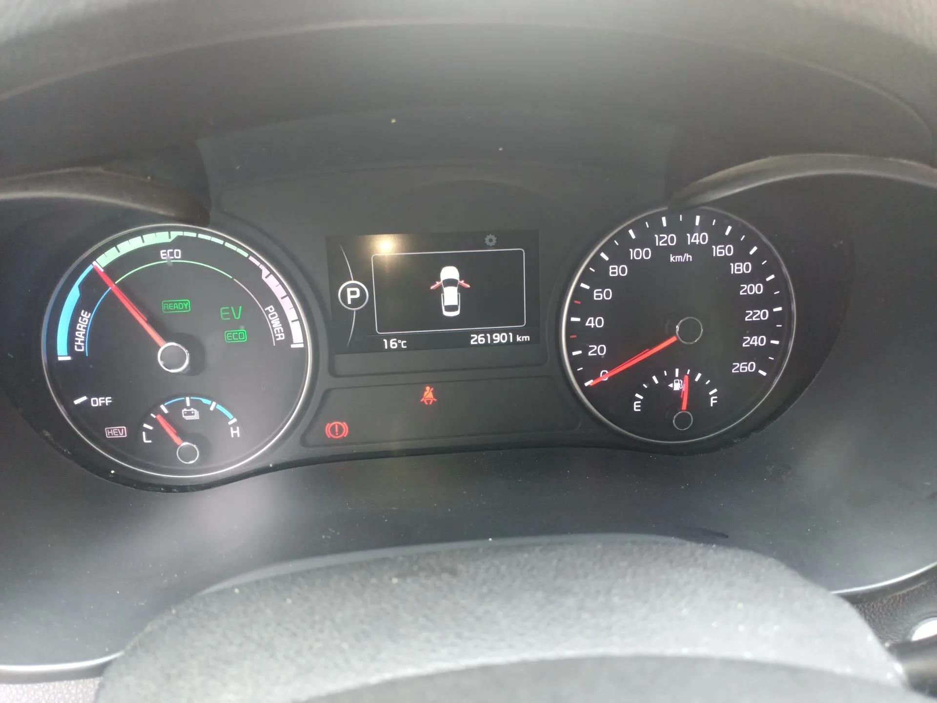 Kia K5 New Energy 2018 2.0L Smart Enjoyment Version — миниатюра 13