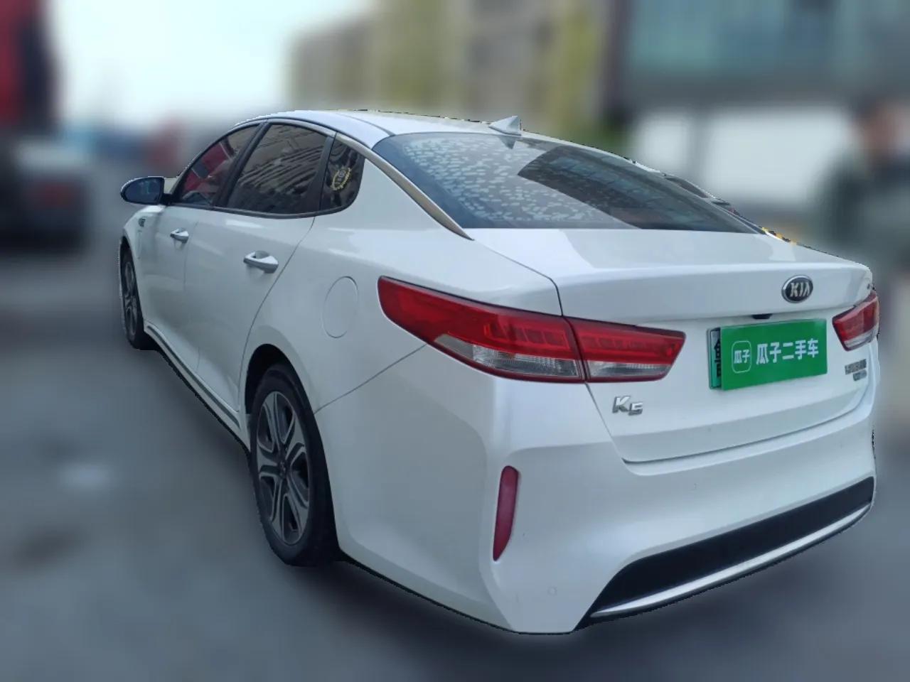 Kia K5 New Energy 2018 2.0L Smart Enjoyment Version — миниатюра 4