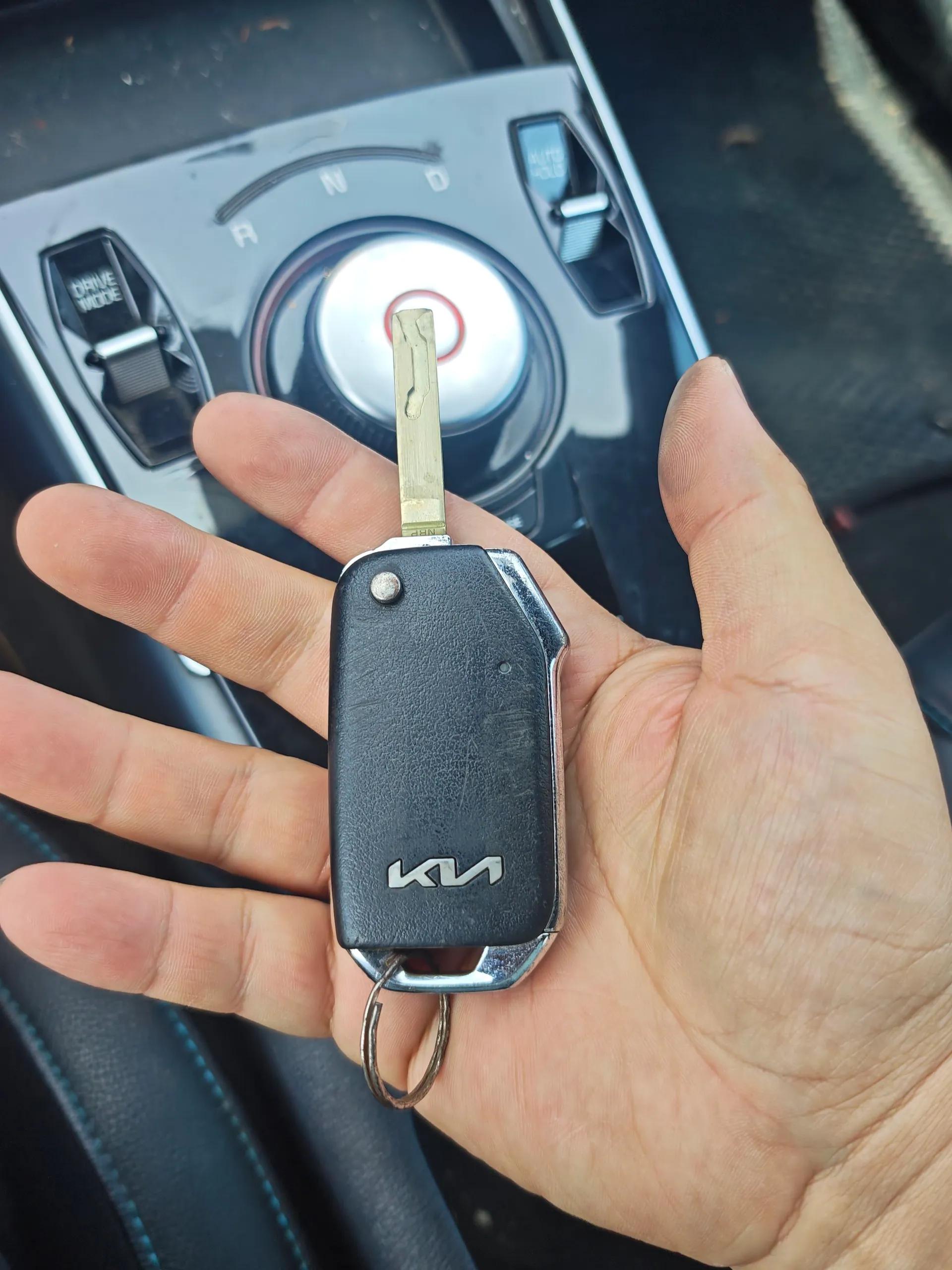 Kia K3 New Energy 2021 EV Comfort Edition 410km — миниатюра 12