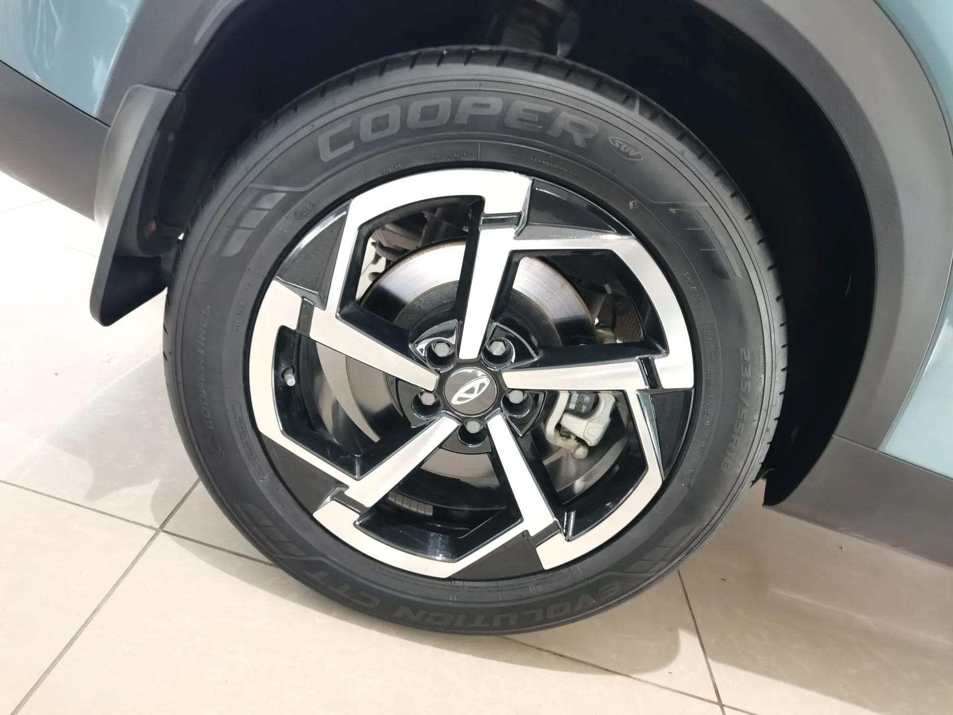 Chery Explore 06 2023 Urban Edition 1.6T Two-Wheel Drive Luxury — миниатюра 10