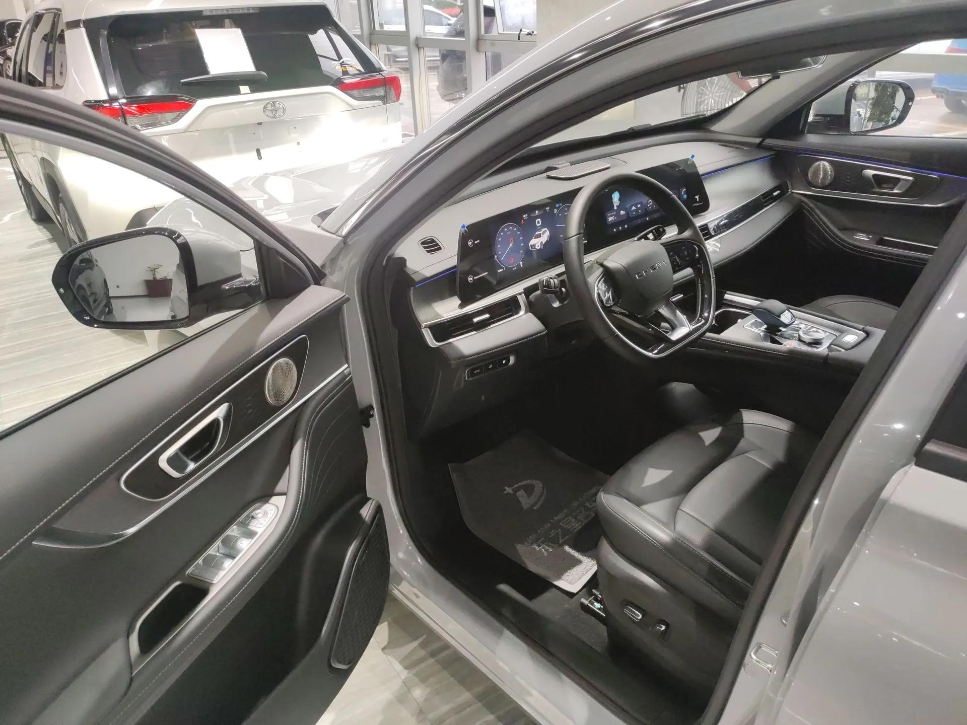 Chery Tiggo 8 PRO New Energy 2024 1.5T 100km XinChen Edition — миниатюра 18