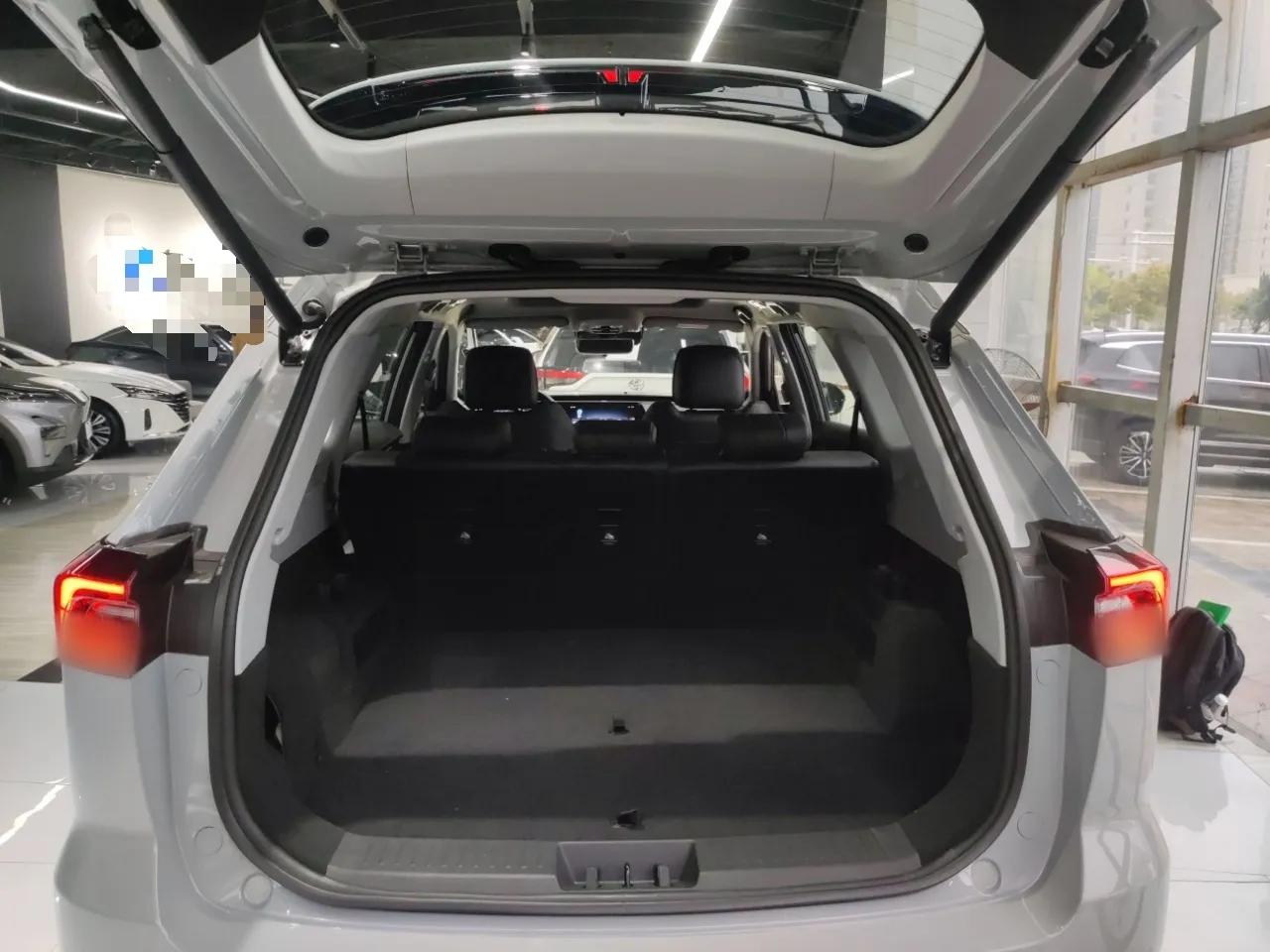 Chery Tiggo 8 PRO New Energy 2024 1.5T 100km XinChen Edition — миниатюра 21