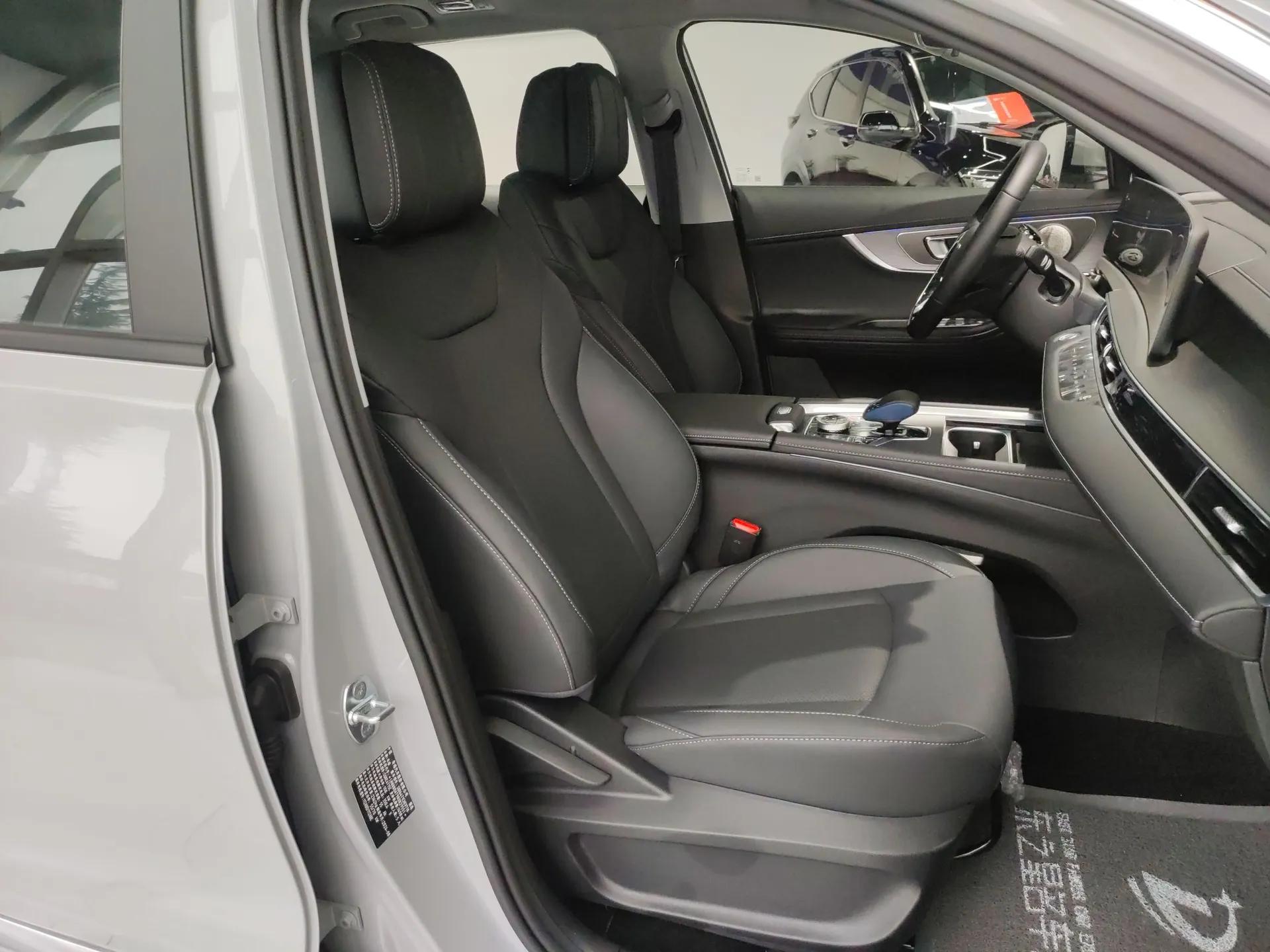 Chery Tiggo 8 PRO New Energy 2024 1.5T 100km XinChen Edition — миниатюра 23
