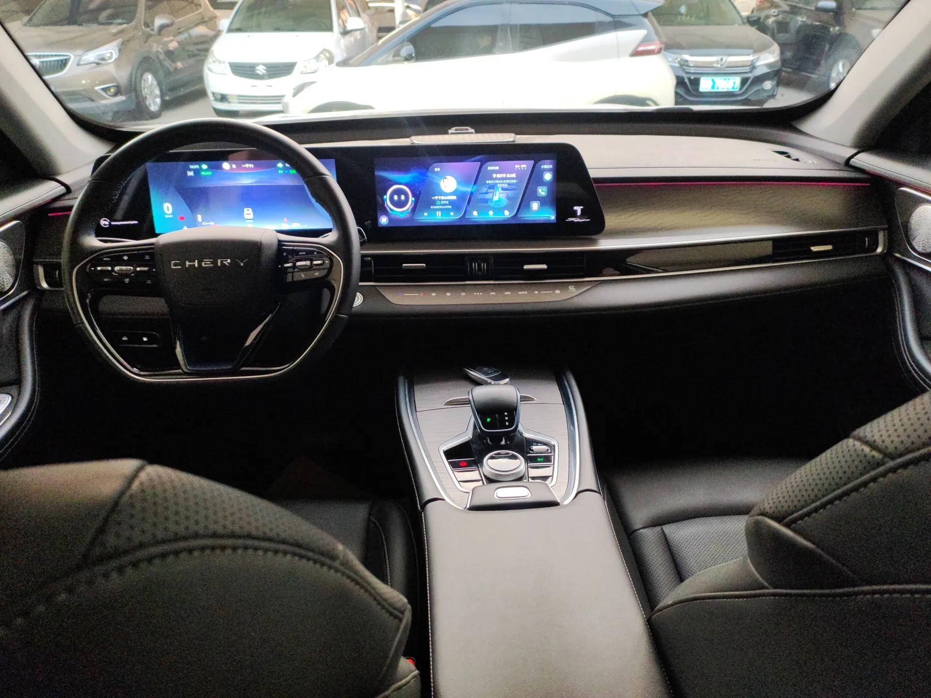 Chery Tiggo 8 PRO New Energy 2023 1.5T Enjoyment Edition — миниатюра 13