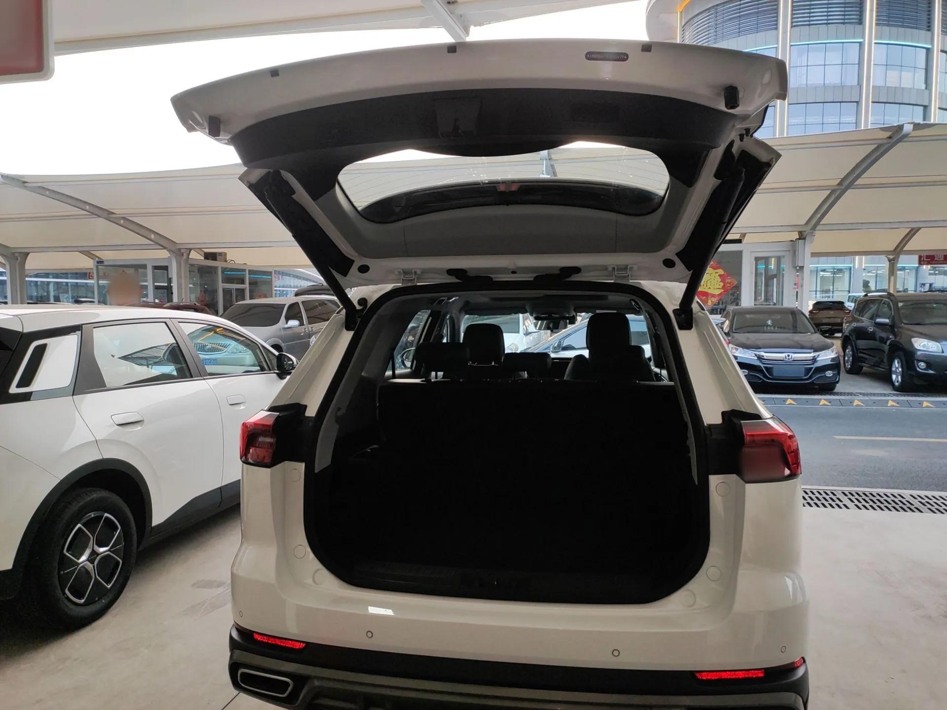 Chery Tiggo 8 PRO New Energy 2023 1.5T Enjoyment Edition — миниатюра 22