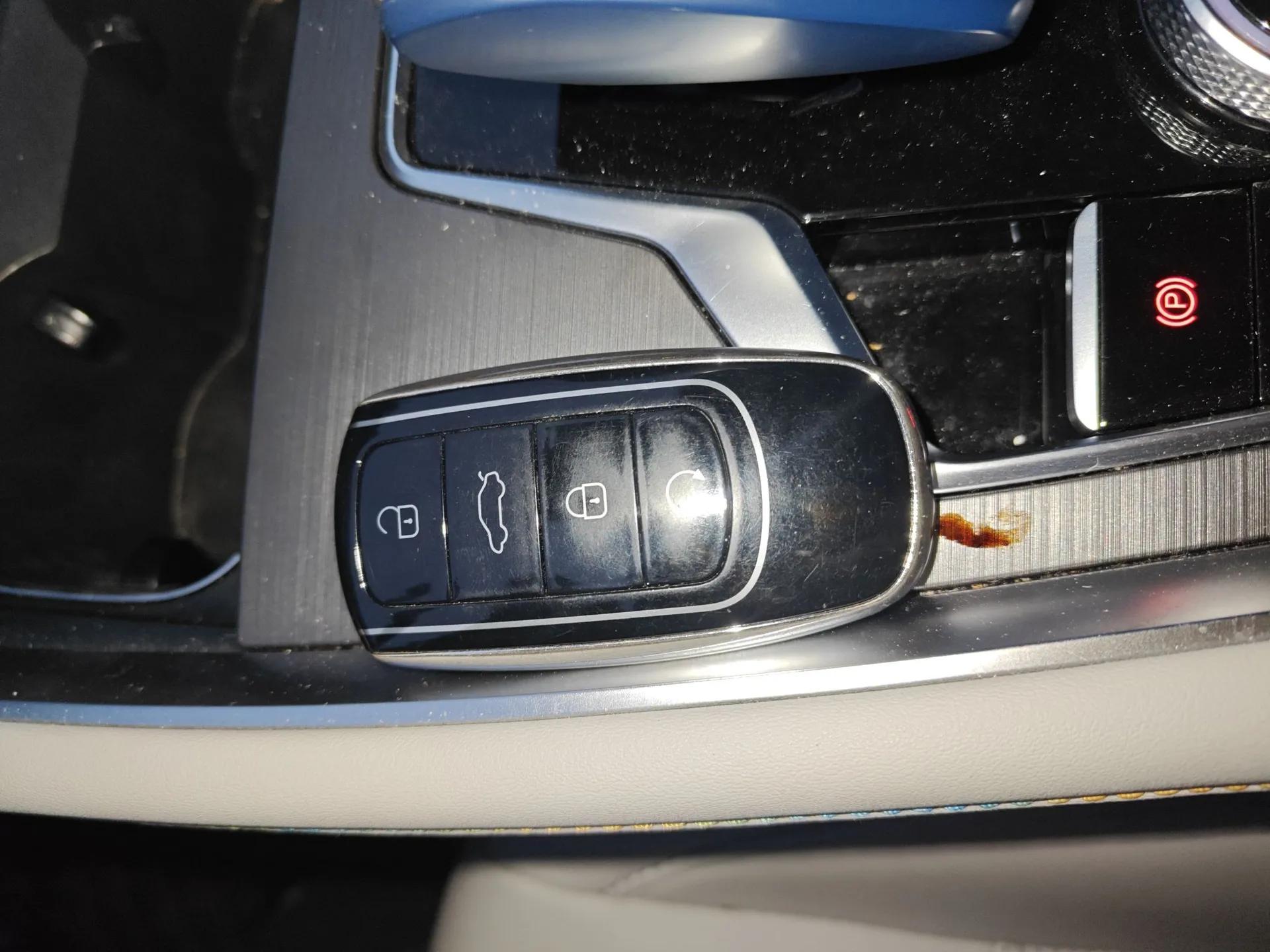 Chery Tiggo 8 PRO New Energy 2023 1.5T Enjoyment Edition — миниатюра 12