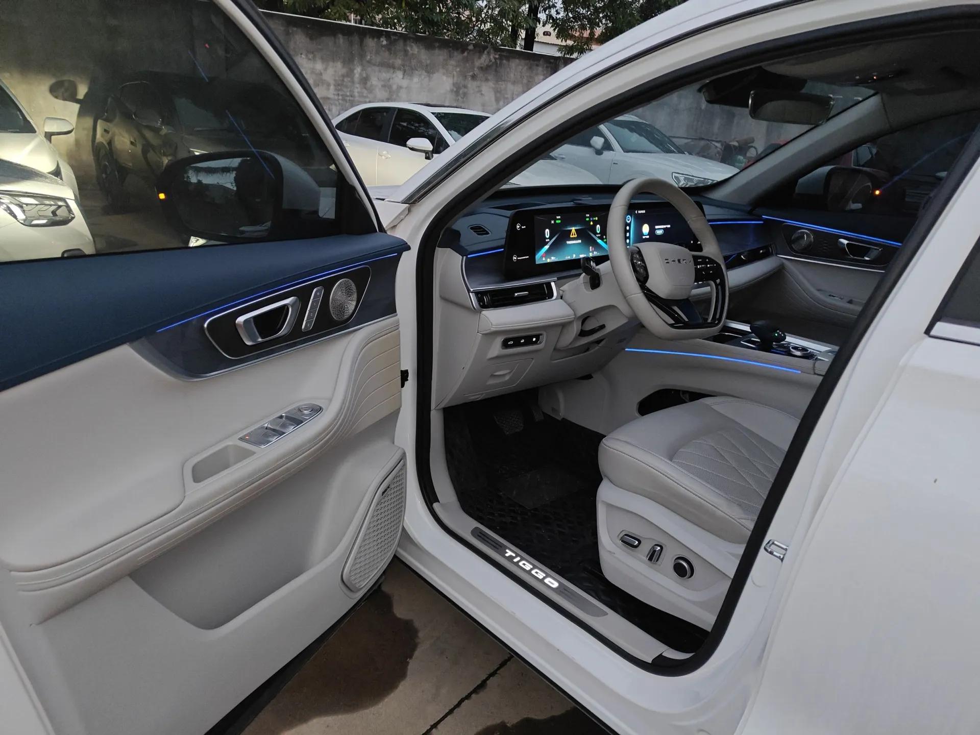 Chery Tiggo 8 PRO New Energy 2023 1.5T Enjoyment Edition — миниатюра 19
