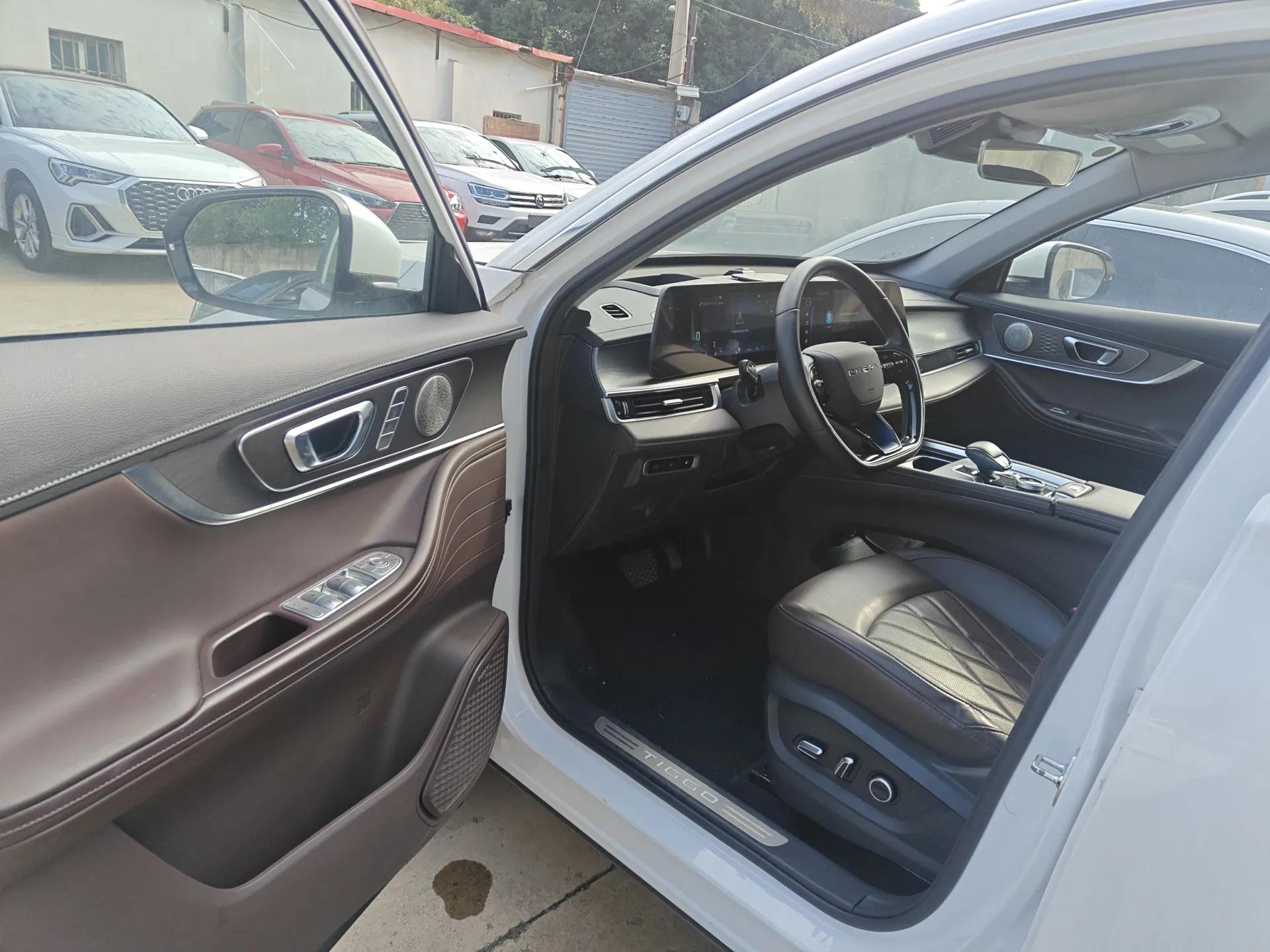 Chery Tiggo 8 PRO New Energy 2023 1.5T Enjoyment Edition — миниатюра 19