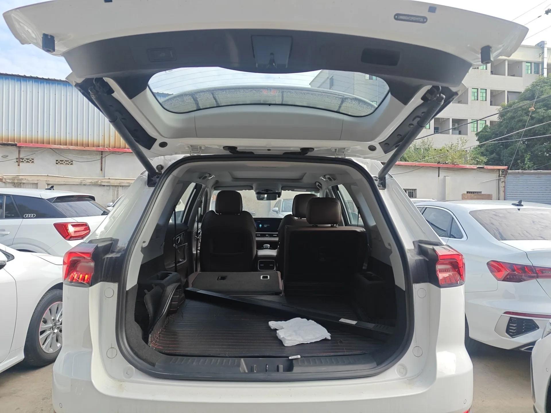 Chery Tiggo 8 PRO New Energy 2023 1.5T Enjoyment Edition — миниатюра 22