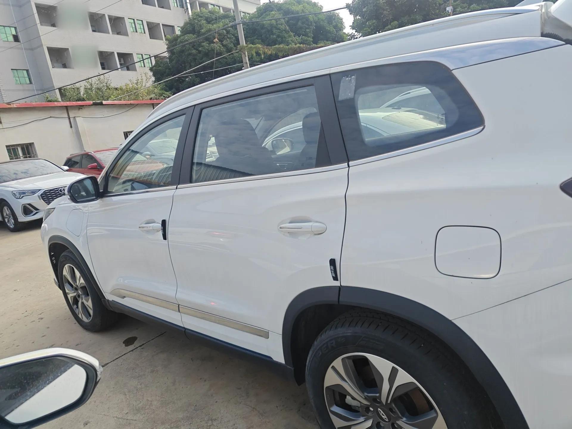 Chery Tiggo 8 PRO New Energy 2023 1.5T Enjoyment Edition — миниатюра 4