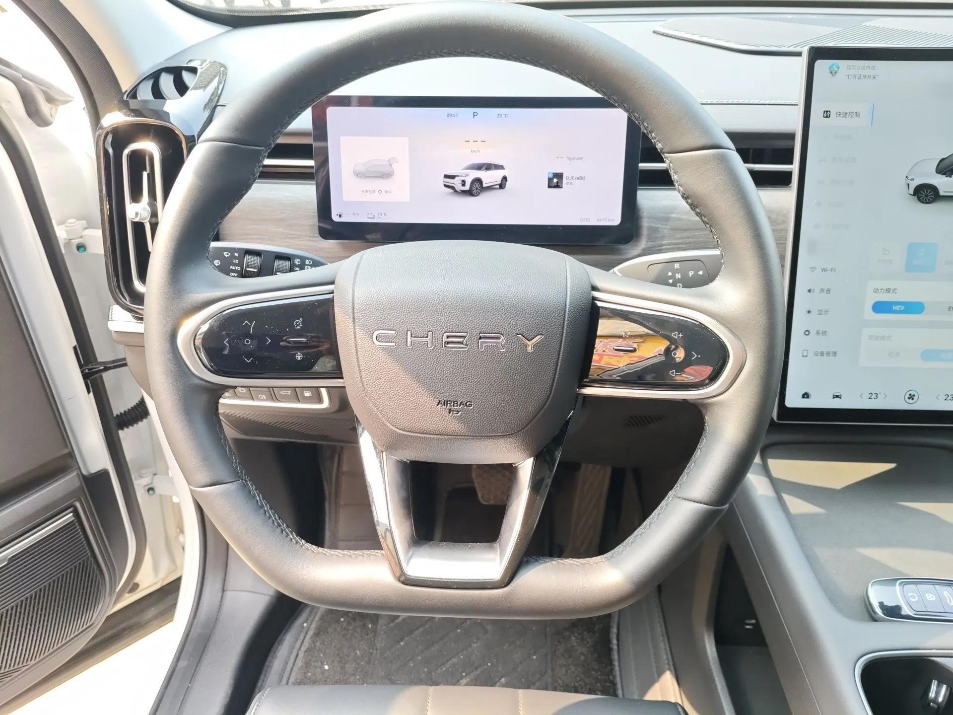 Chery Tiggo 7 C-DM 2025 1.5T 120KM Luxury Trim — миниатюра 11
