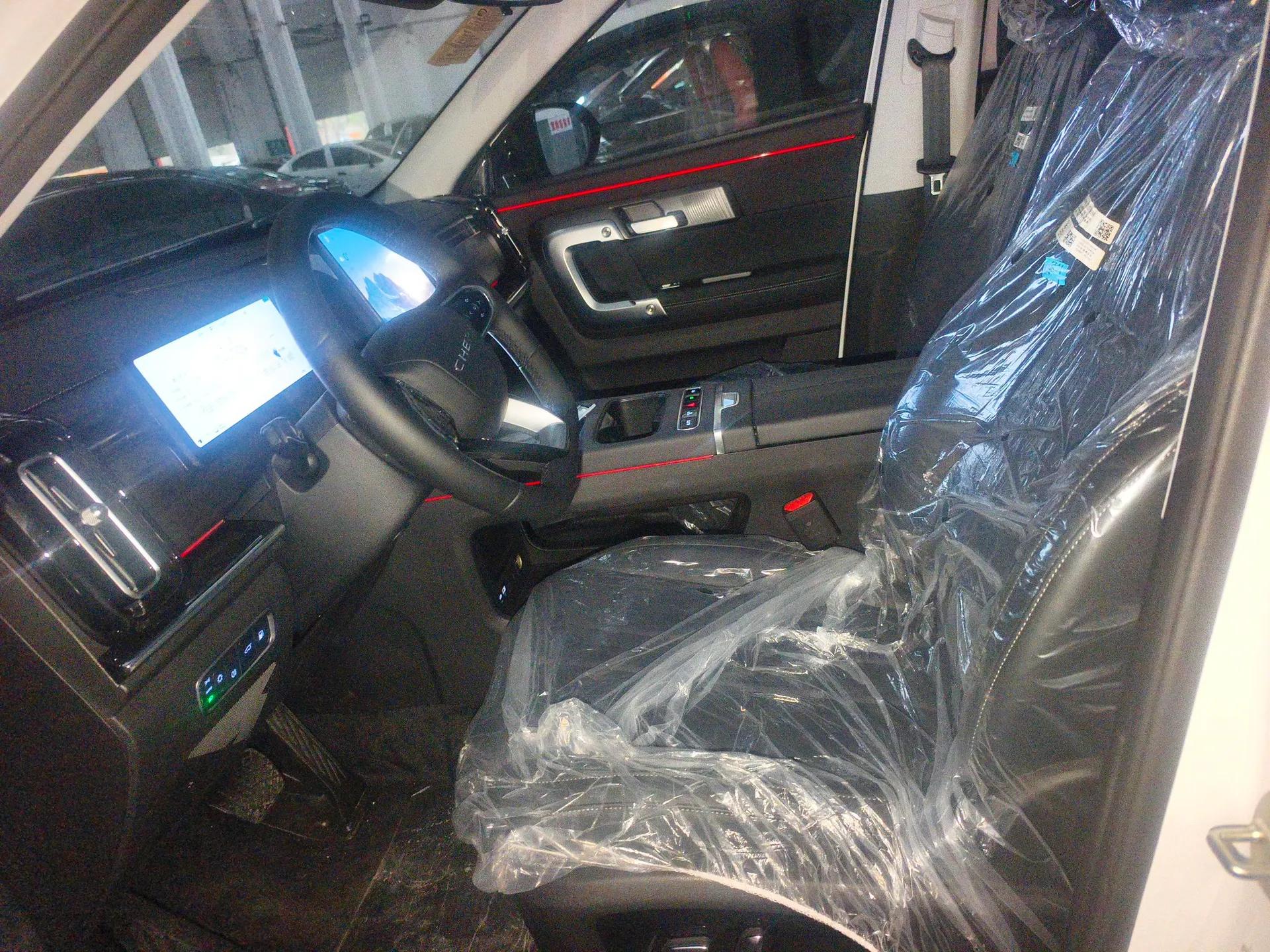 Chery Tiggo 7 C-DM 2025 1.5T 120KM Luxury Trim — миниатюра 17