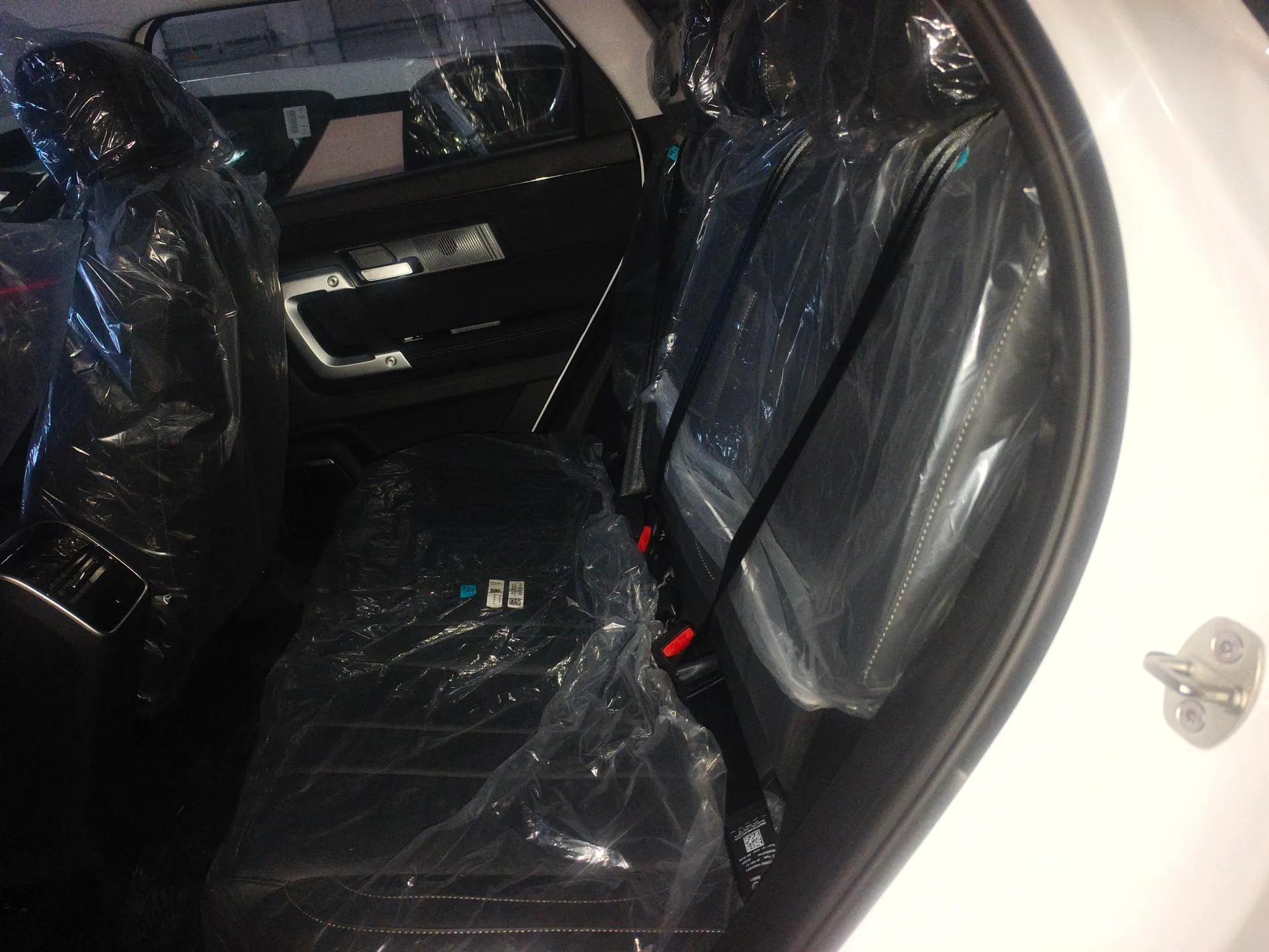 Chery Tiggo 7 C-DM 2025 1.5T 120KM Luxury Trim — миниатюра 19