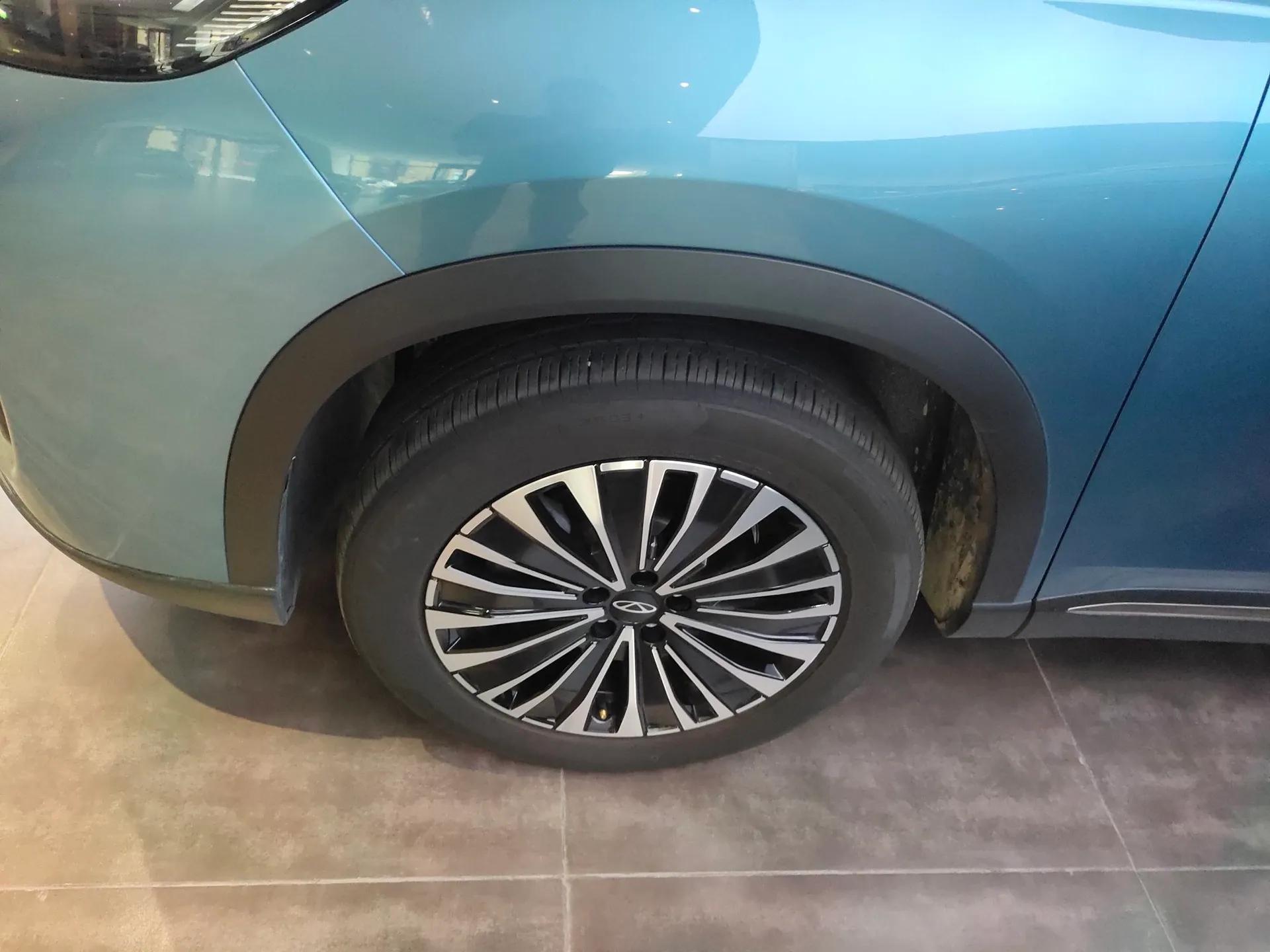Chery Tiggo 8 PLUS C-DM 2025 1.5T 116 km Prestige Version 5 Seats — миниатюра 9