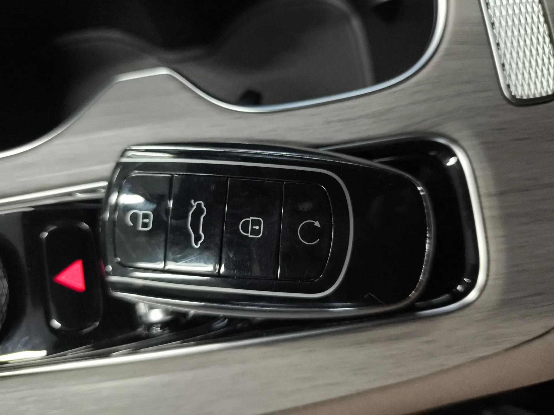 Chery Tiggo 8 PLUS C-DM 2025 1.5T 116 km Prestige Version 5 Seats — миниатюра 12