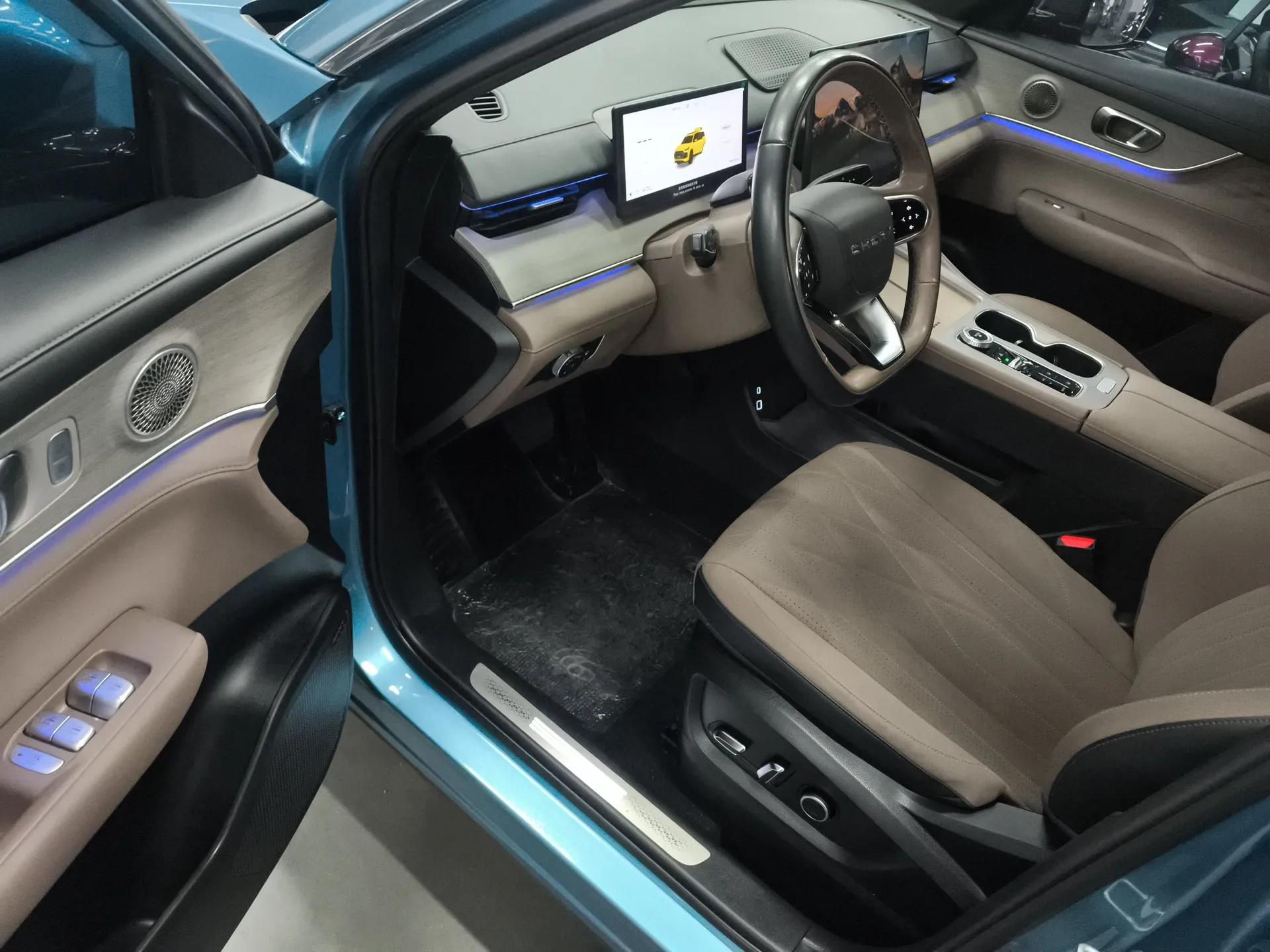 Chery Tiggo 8 PLUS C-DM 2025 1.5T 116 km Prestige Version 5 Seats — миниатюра 19