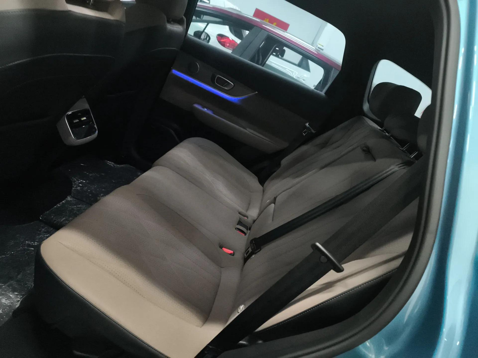 Chery Tiggo 8 PLUS C-DM 2025 1.5T 116 km Prestige Version 5 Seats — миниатюра 20